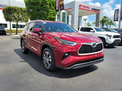 2026 Toyota Highlander Base