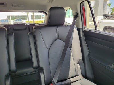 2026 Toyota Highlander Base