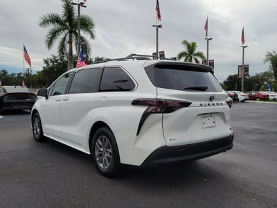 2026 Toyota Sienna LE