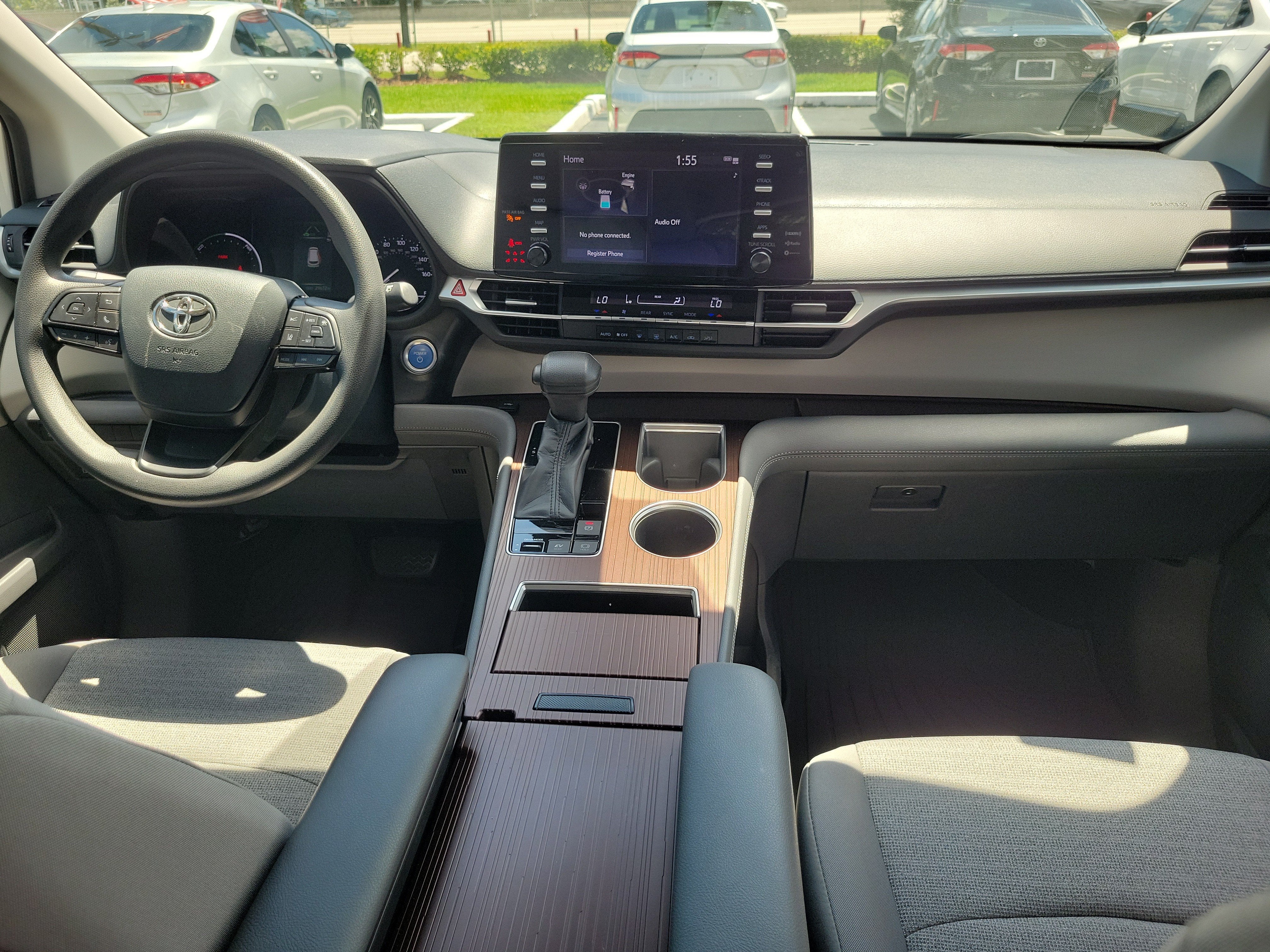 2022 Toyota Sienna LE