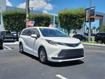 2022 Toyota Sienna LE