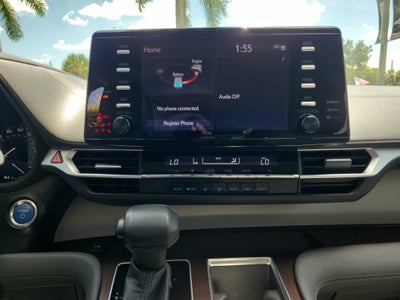 2022 Toyota Sienna LE