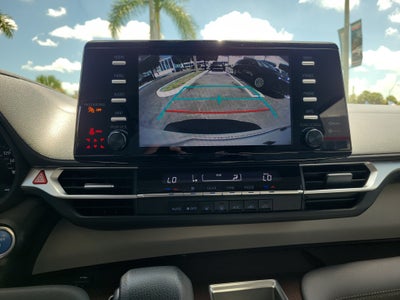2022 Toyota Sienna LE