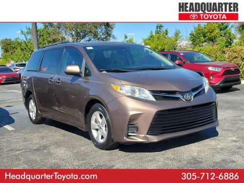 2019 Toyota Sienna LE