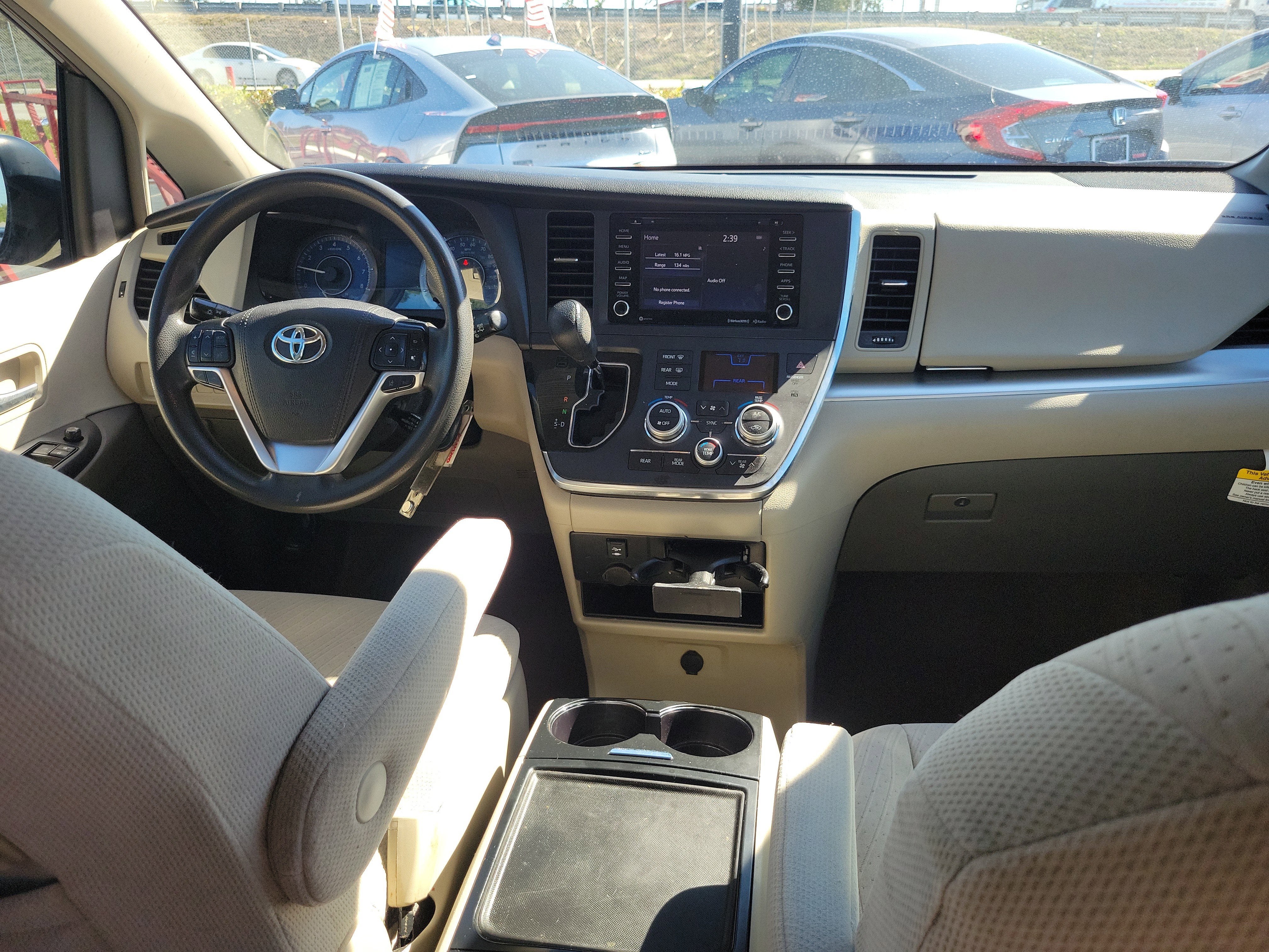 2019 Toyota Sienna LE