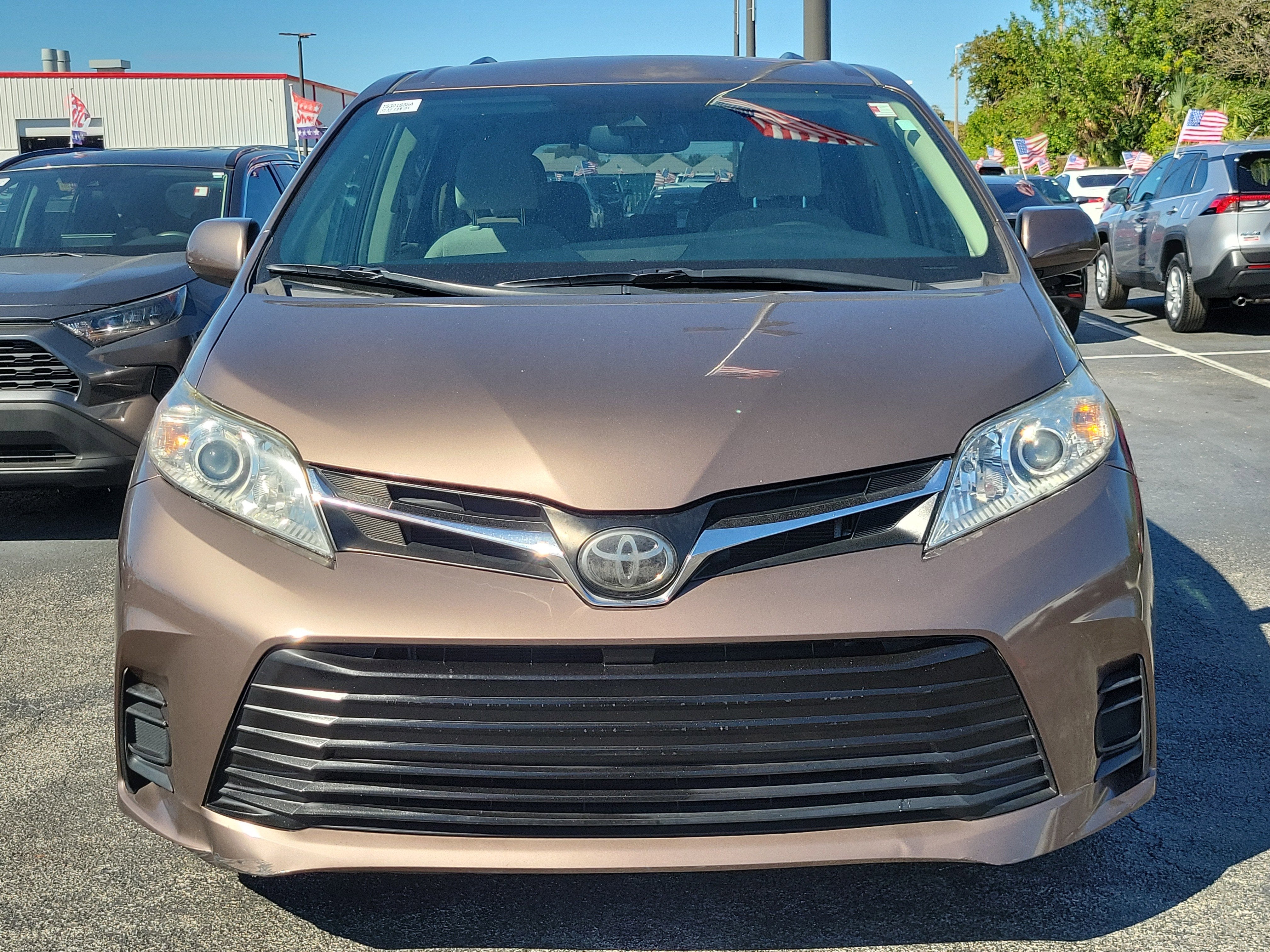 2019 Toyota Sienna LE