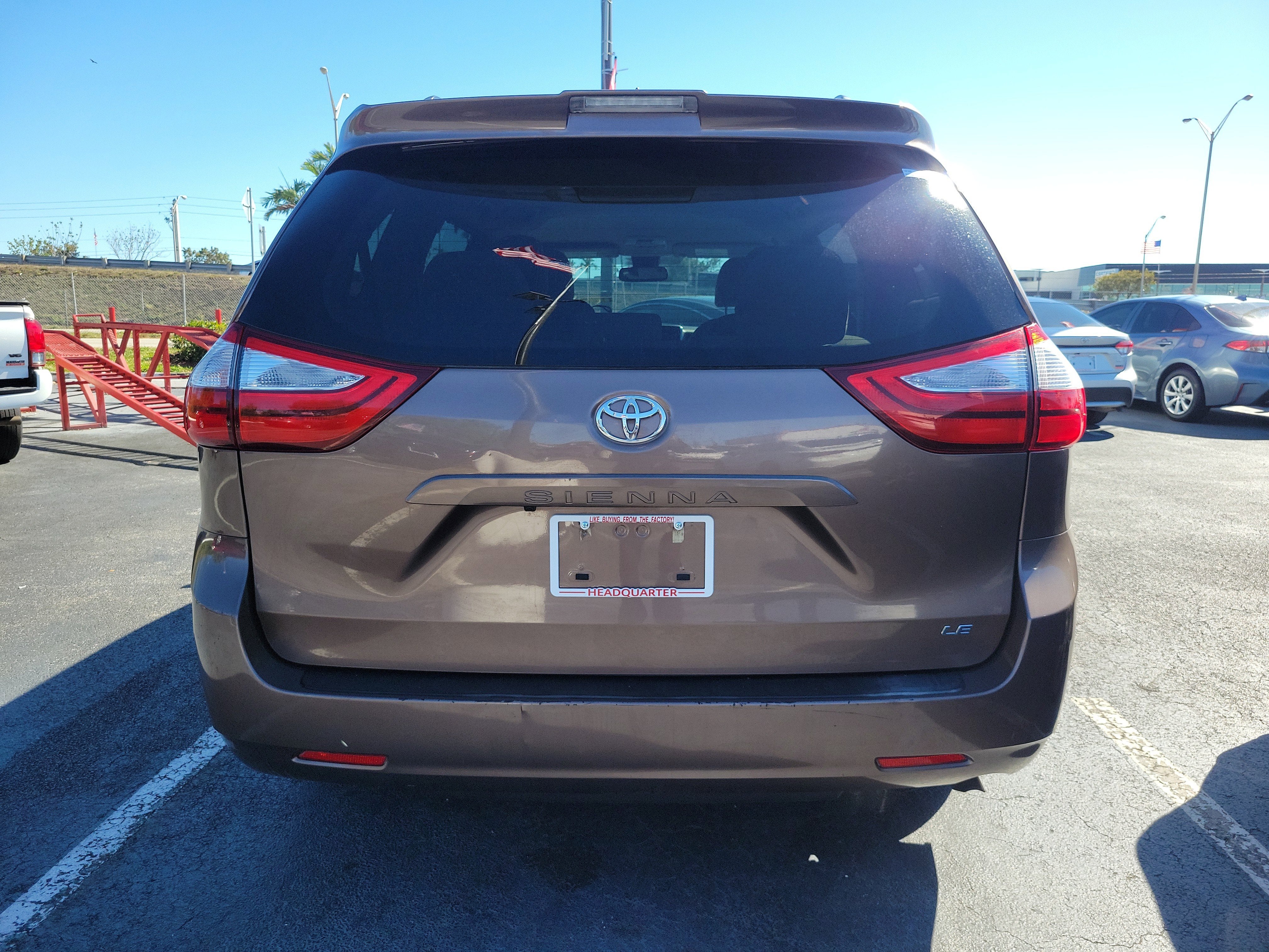 2019 Toyota Sienna LE