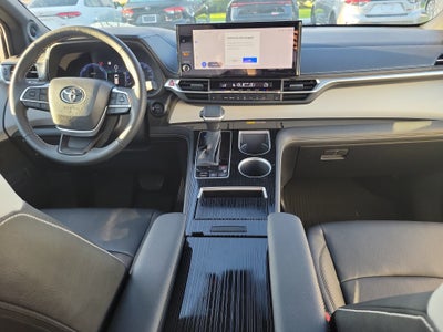 2026 Toyota Sienna XSE