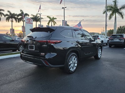 2024 Toyota Highlander Hybrid Limited