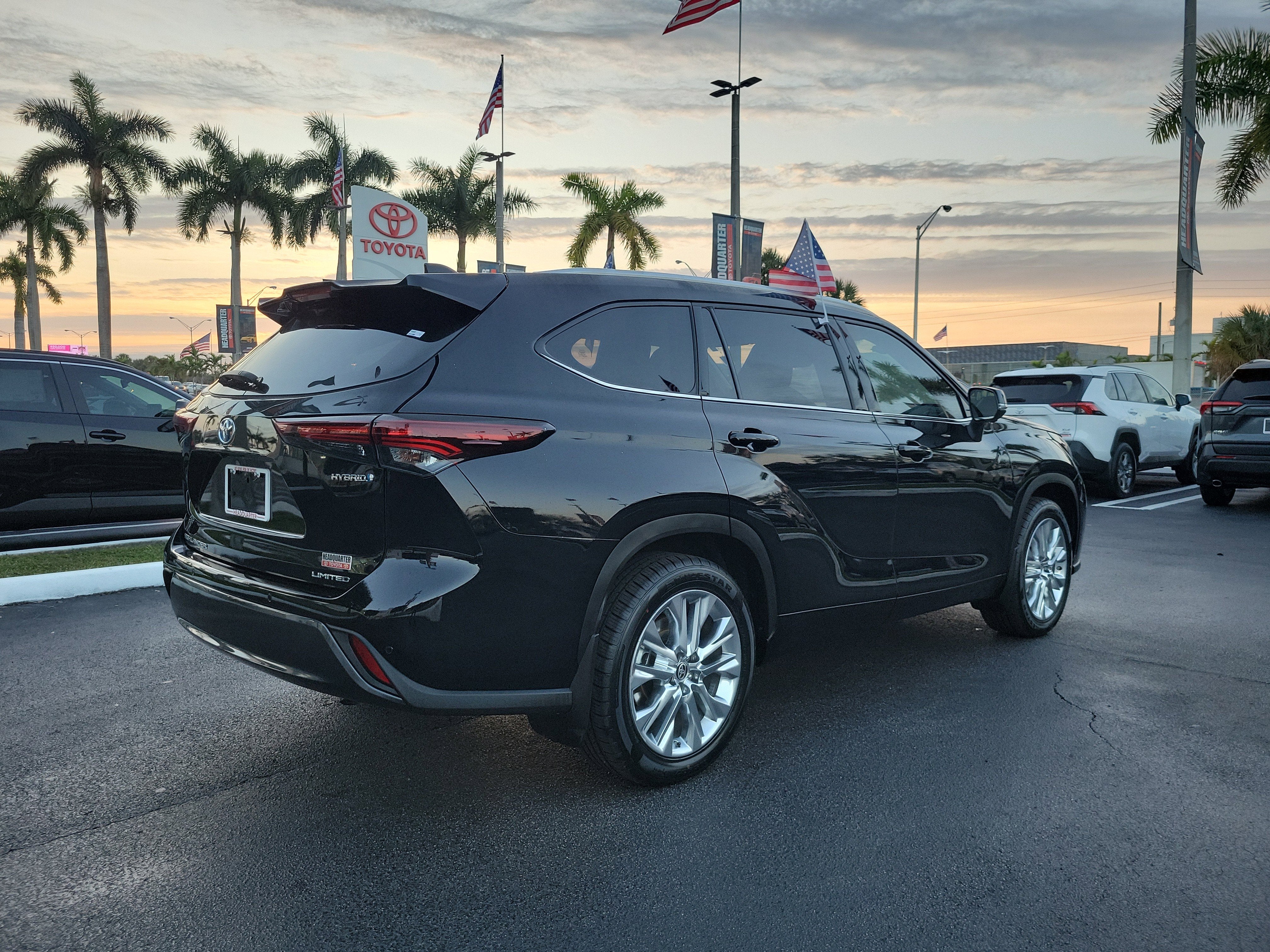 2024 Toyota Highlander Hybrid Limited