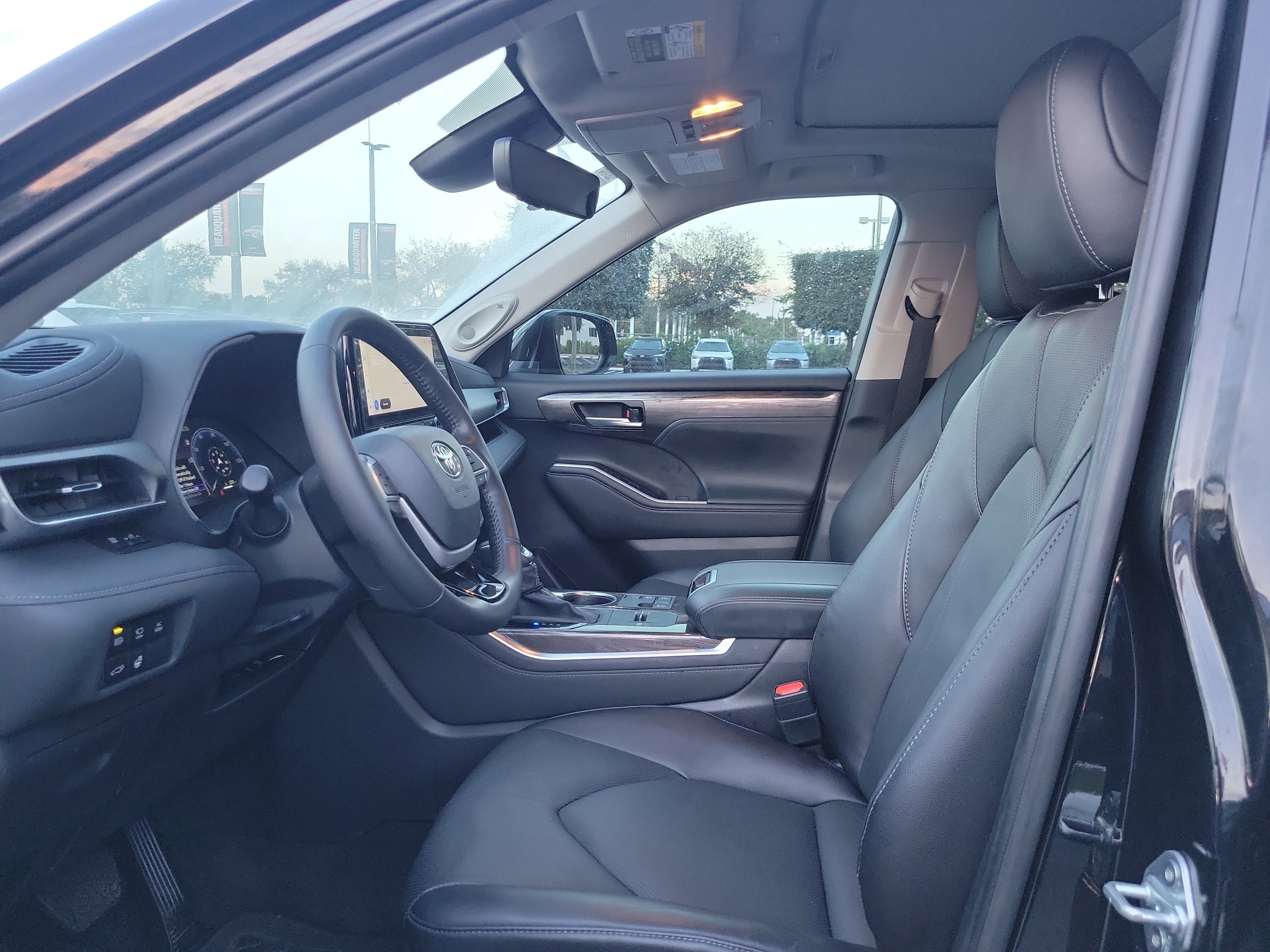 2024 Toyota Highlander Hybrid Limited