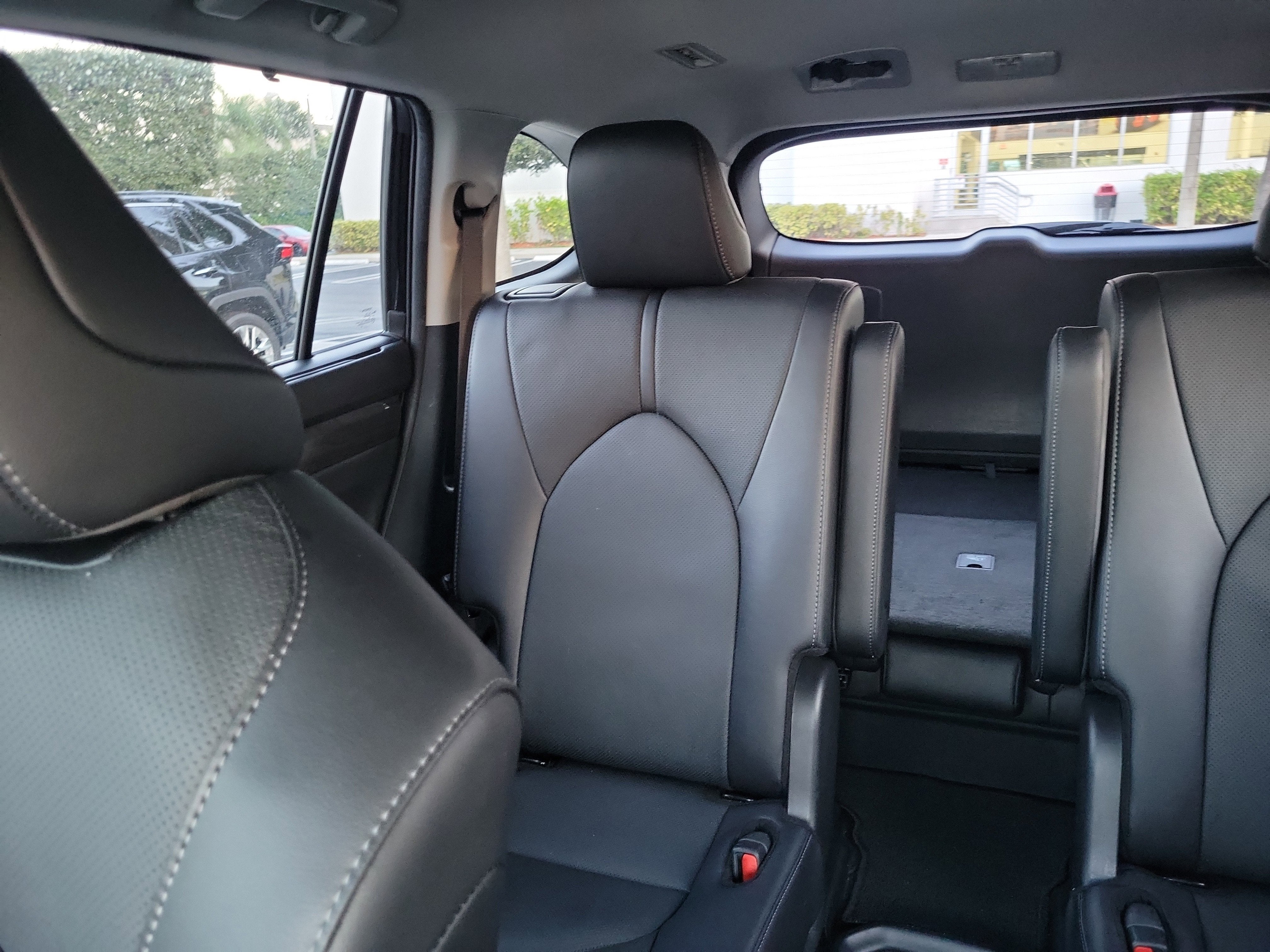 2024 Toyota Highlander Hybrid Limited