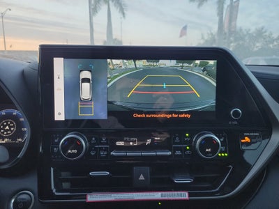 2024 Toyota Highlander Hybrid Limited