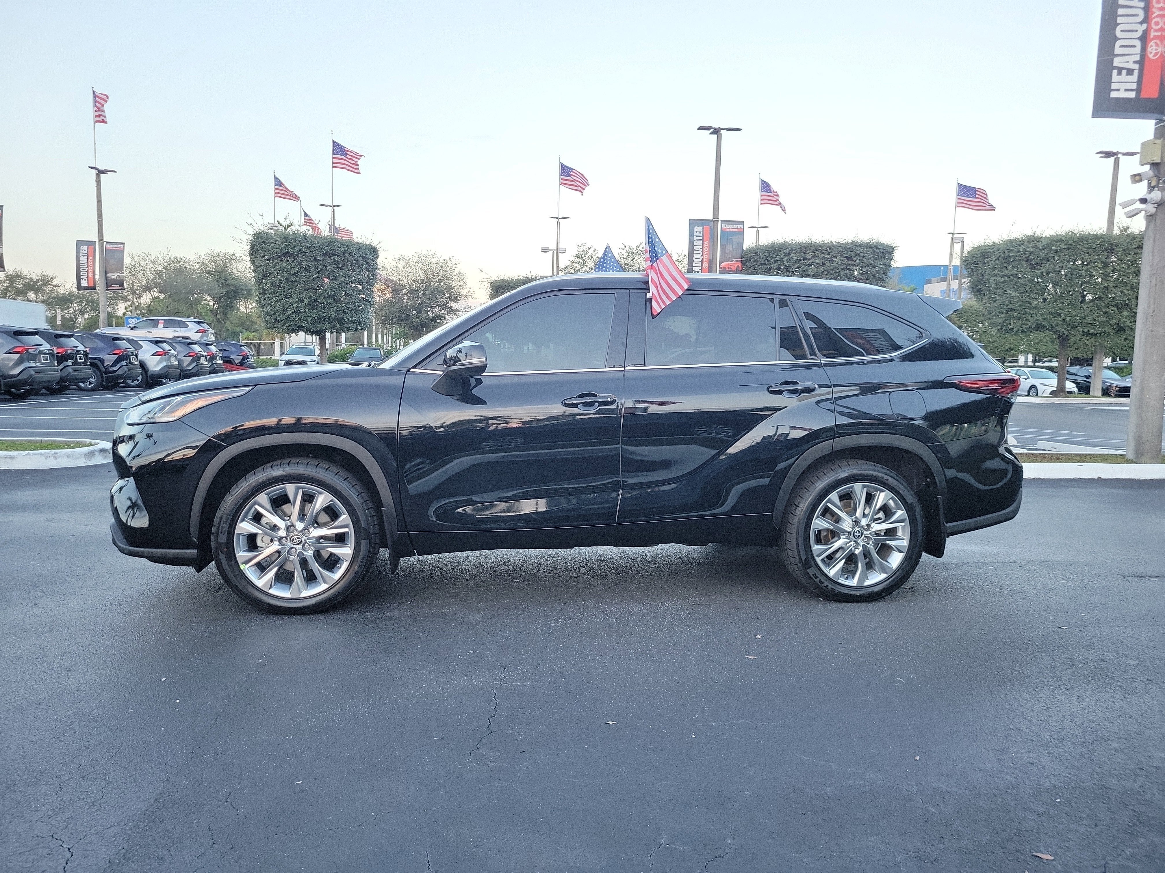 2024 Toyota Highlander Hybrid Limited