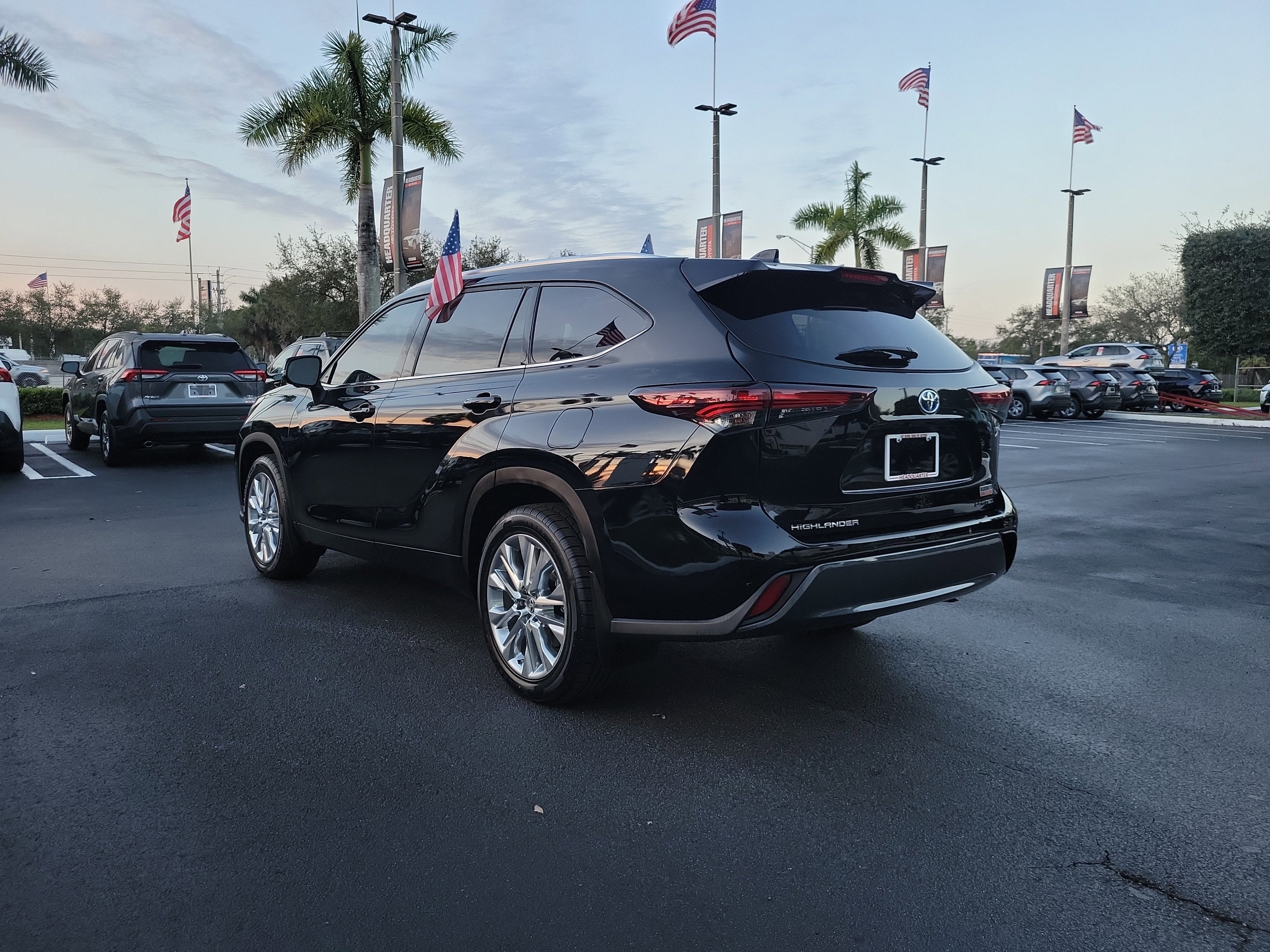 2024 Toyota Highlander Hybrid Limited