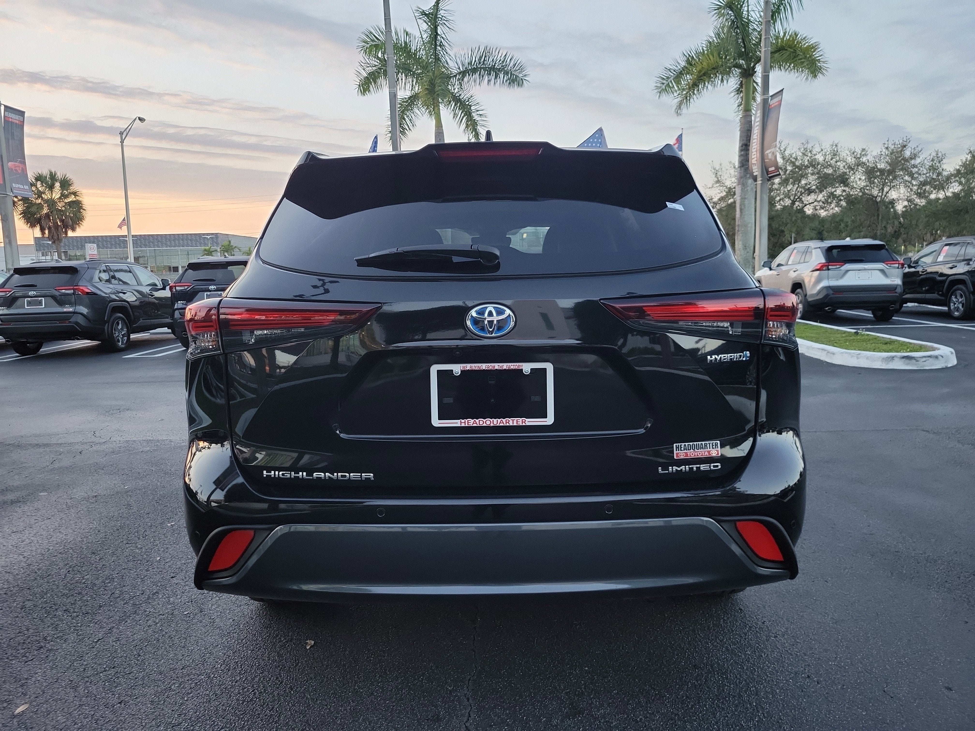 2024 Toyota Highlander Hybrid Limited