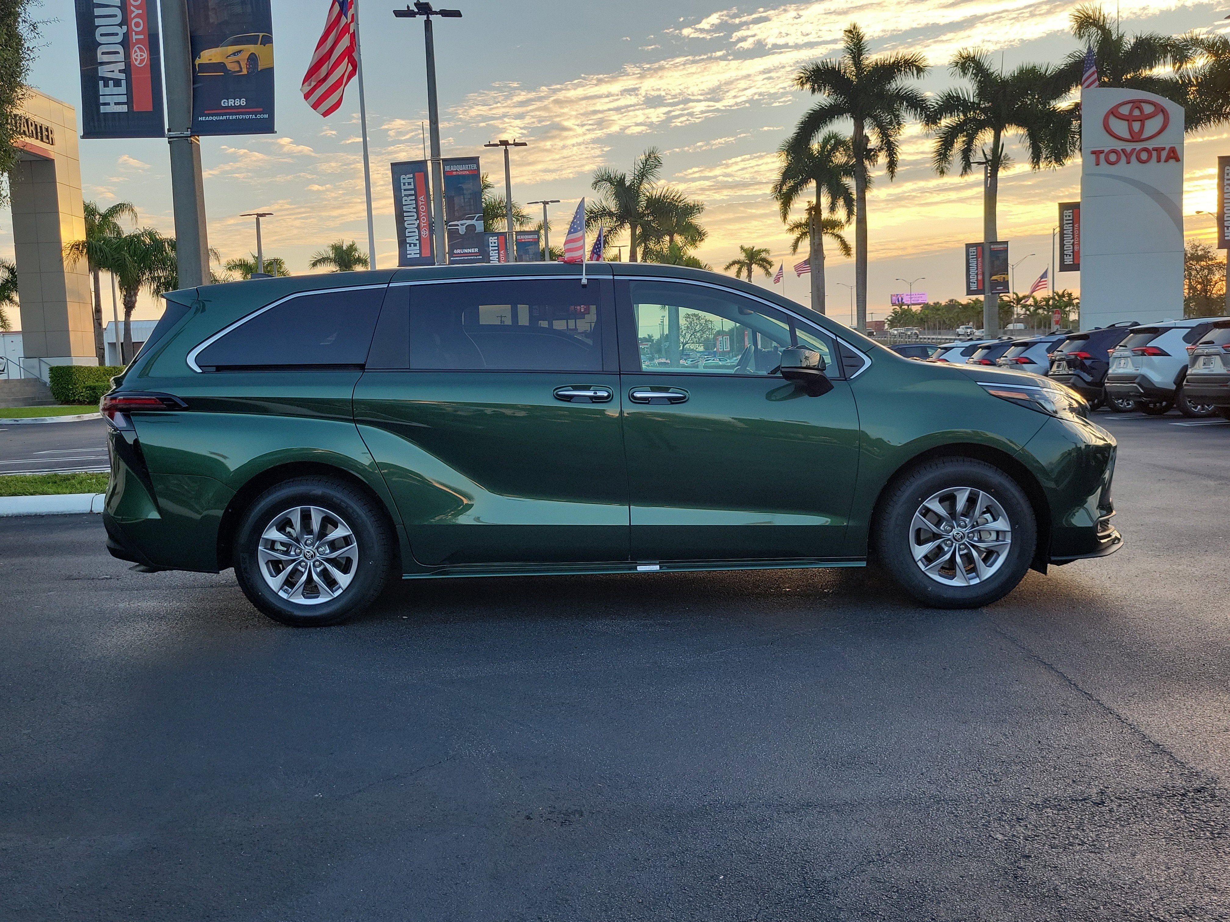 2025 Toyota Sienna XLE