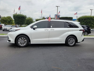 2026 Toyota Sienna XLE