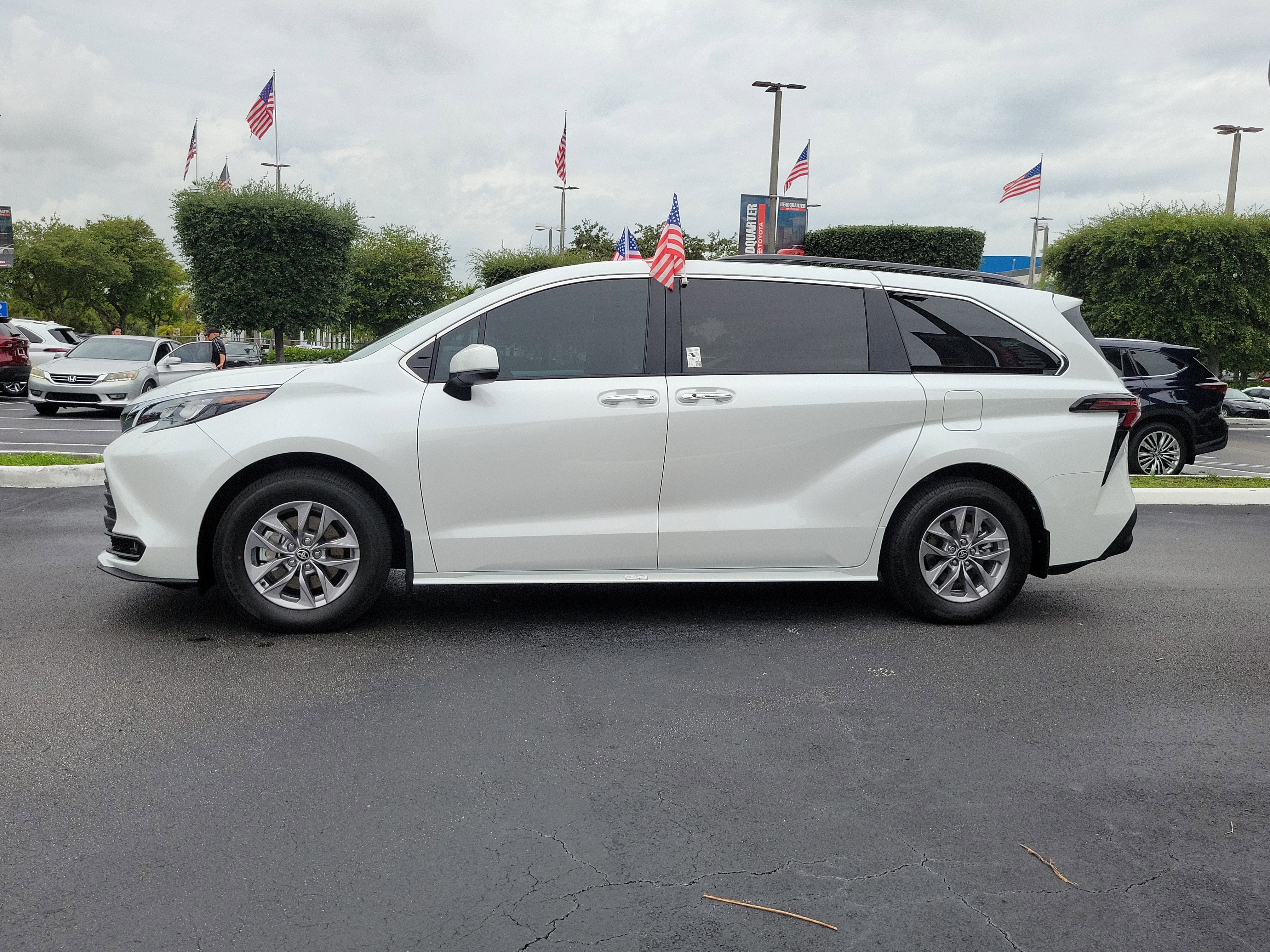 2026 Toyota Sienna XLE