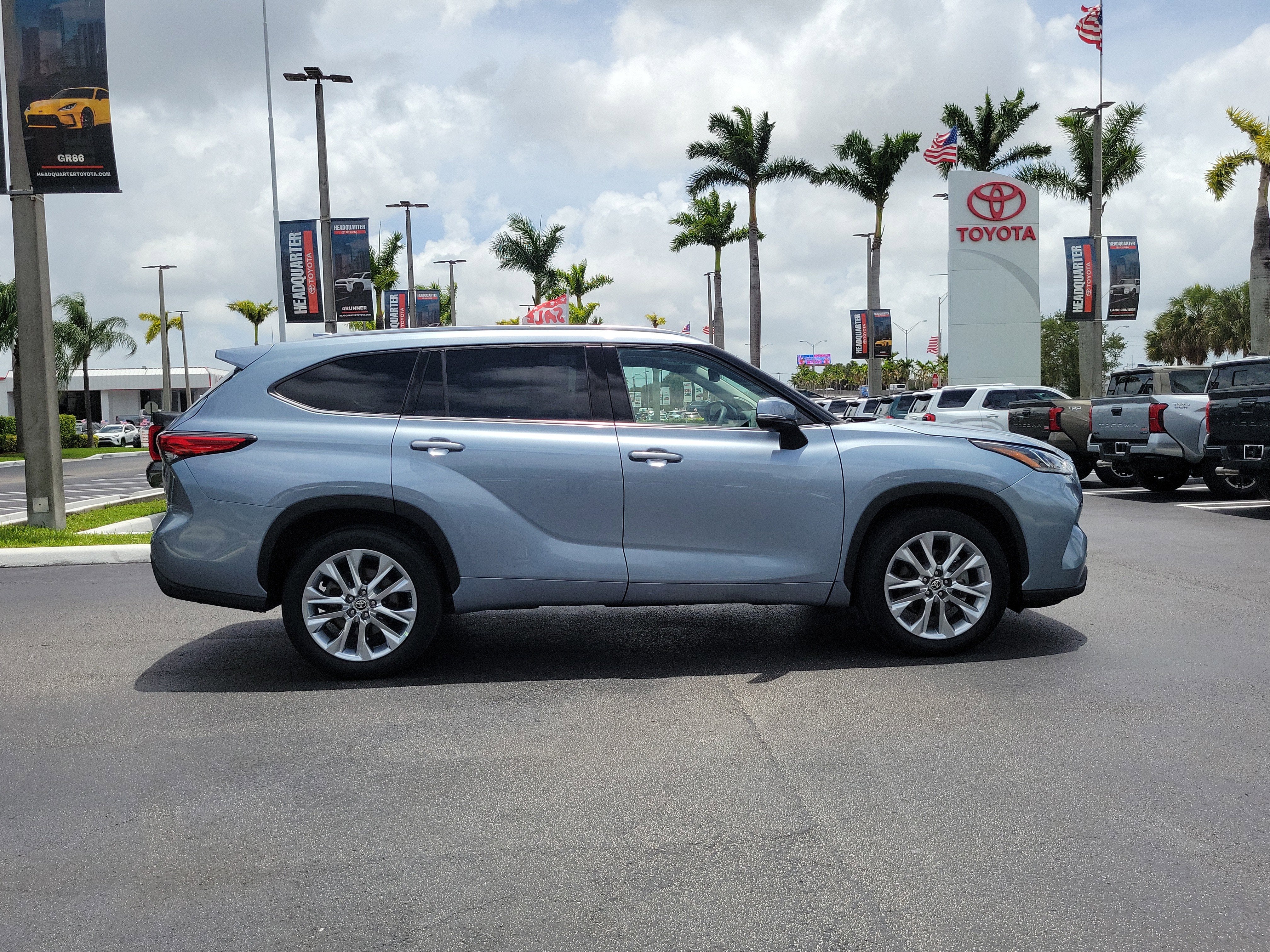 2022 Toyota Highlander Limited