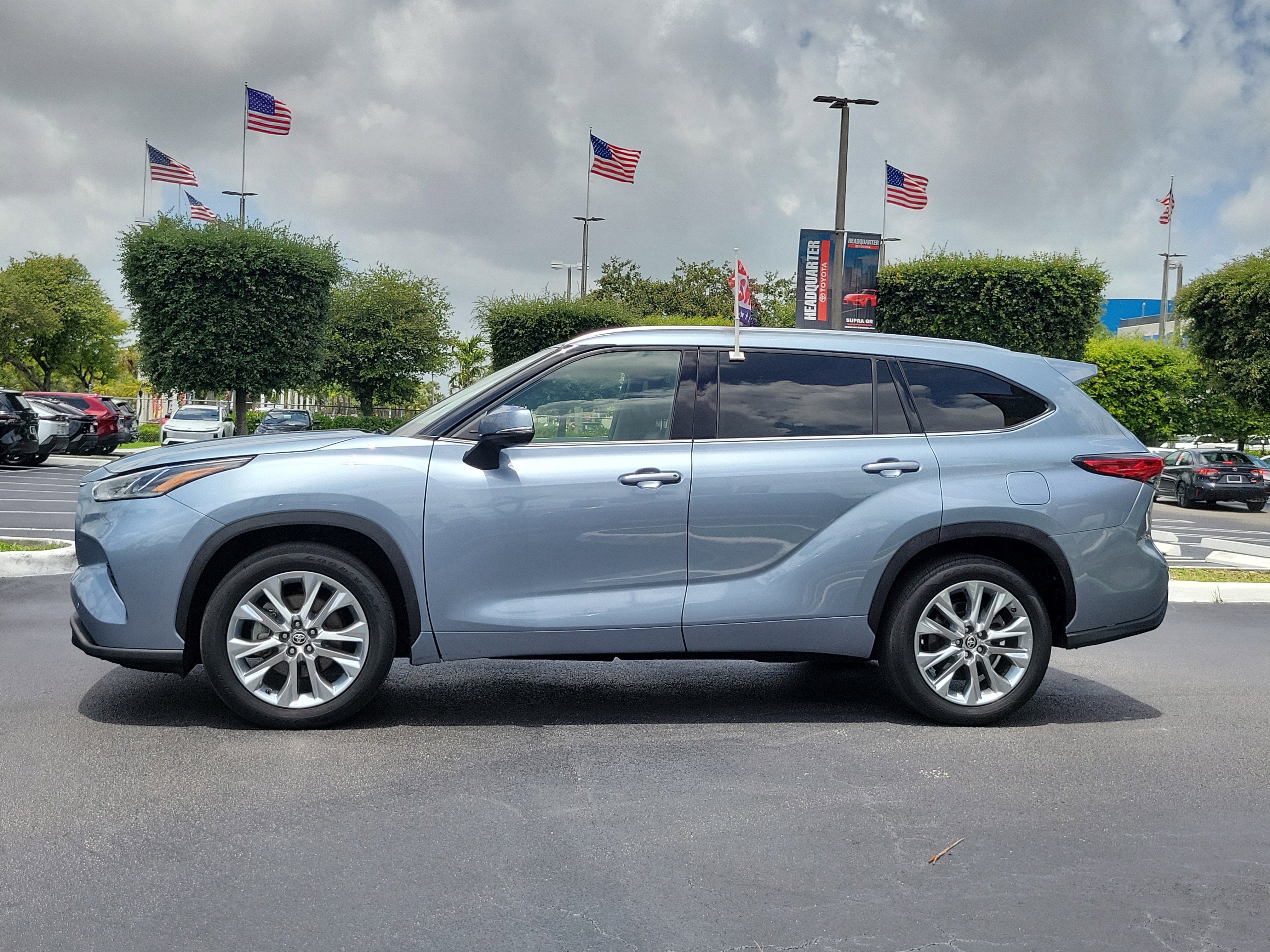 2022 Toyota Highlander Limited