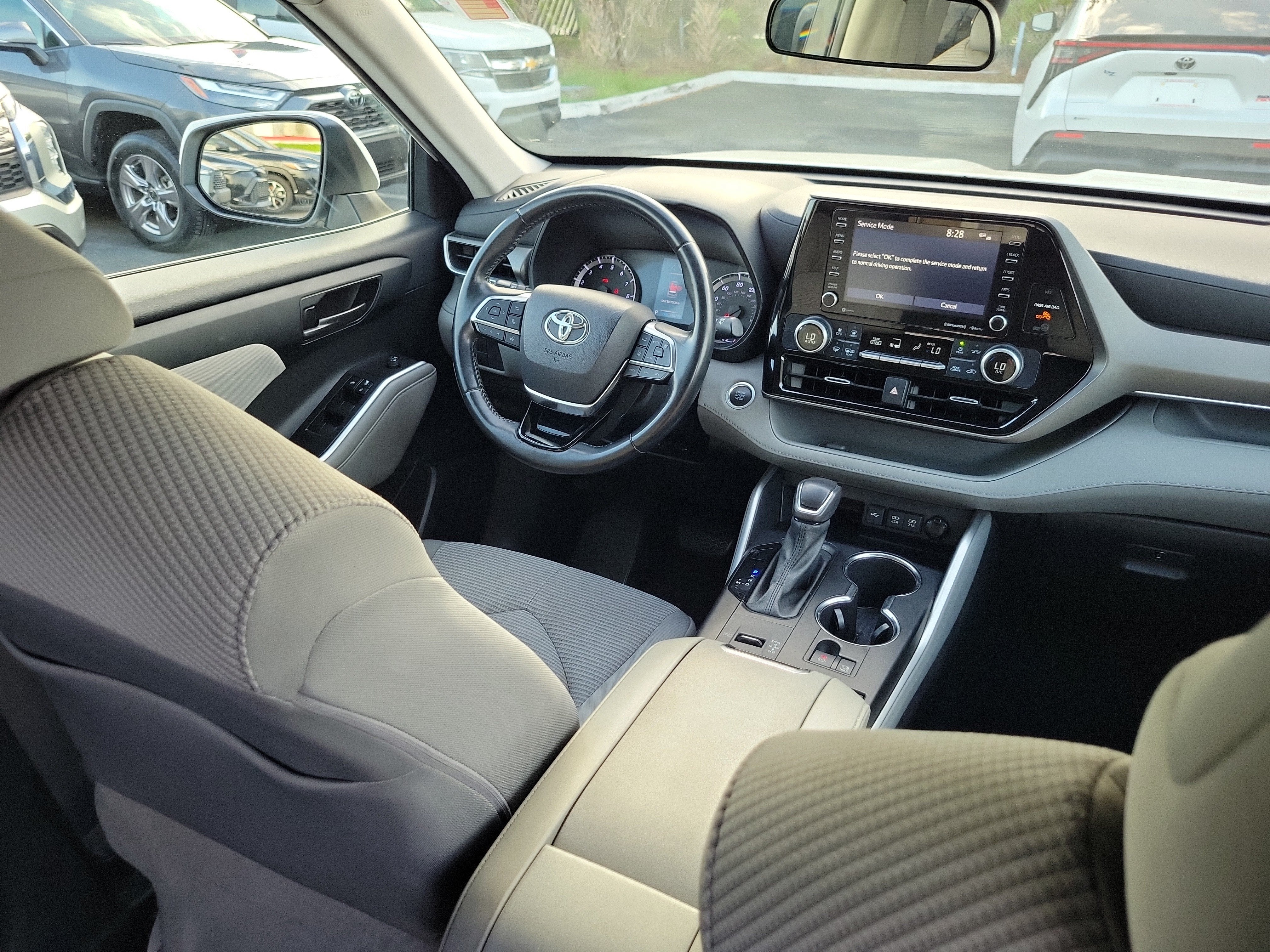 2021 Toyota Highlander LE