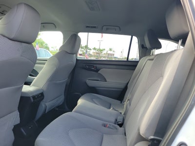 2021 Toyota Highlander LE