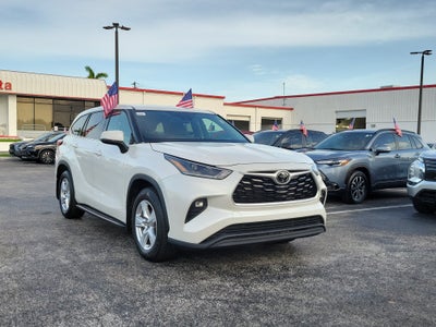 2021 Toyota Highlander LE