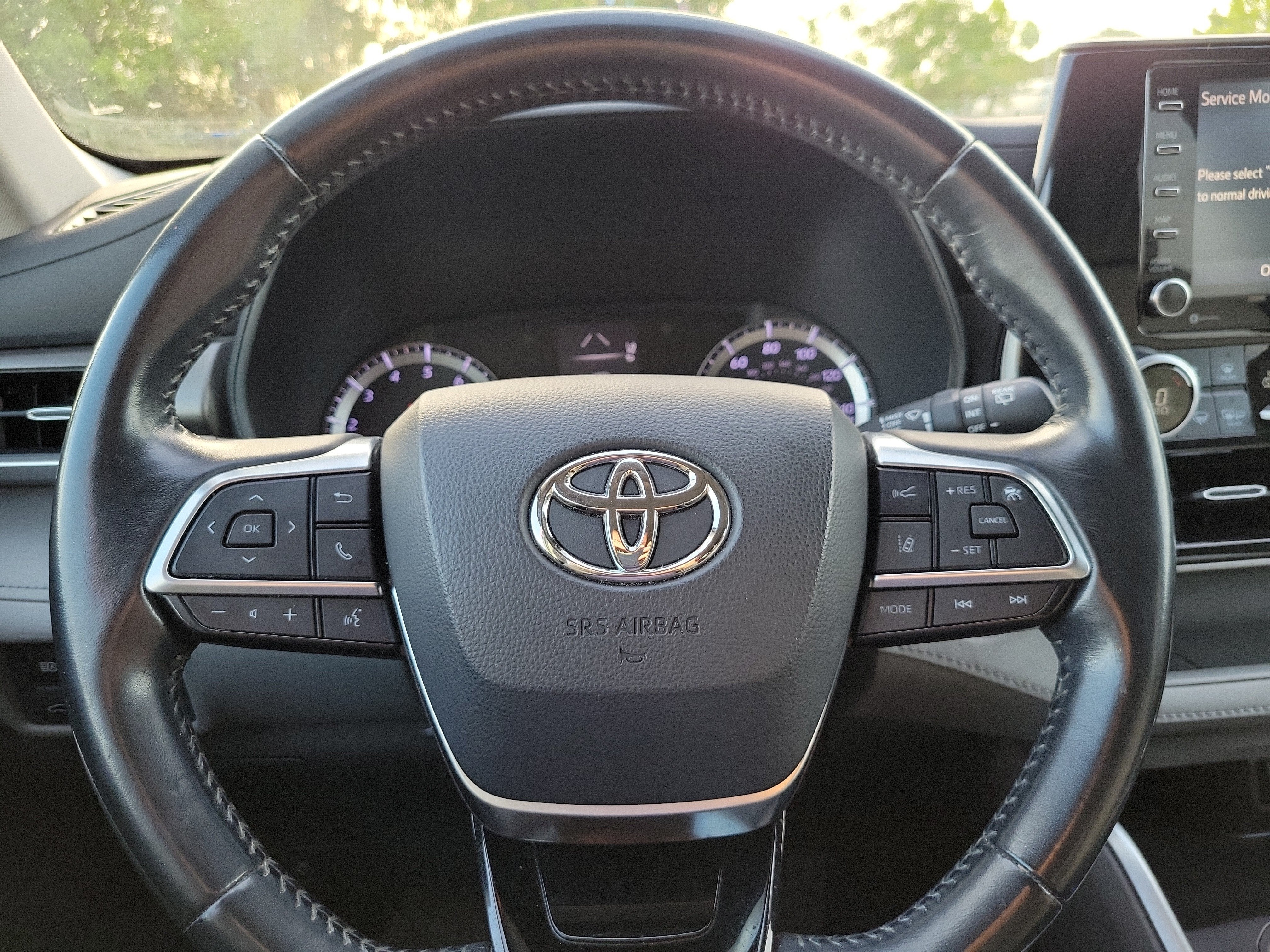 2021 Toyota Highlander LE