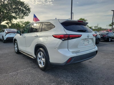 2021 Toyota Highlander LE