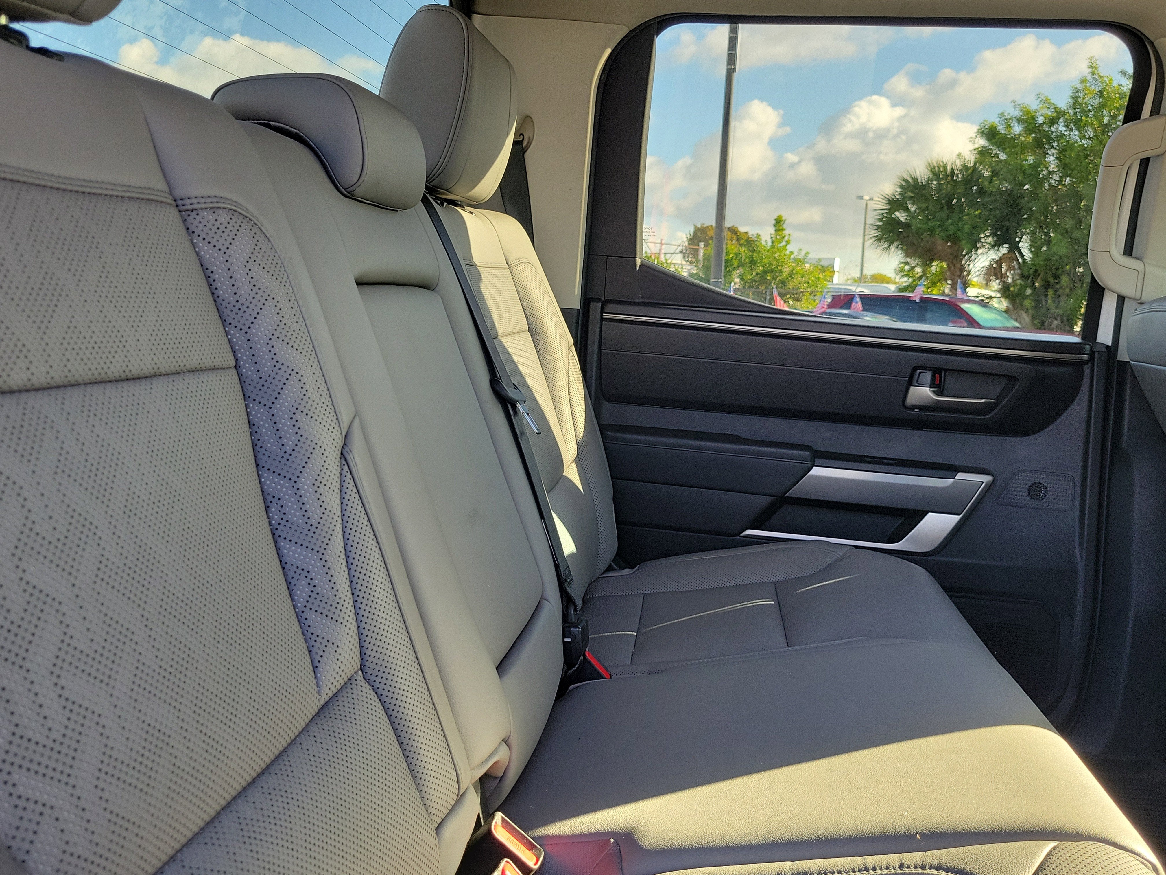 2024 Toyota Tundra 4WD SR5