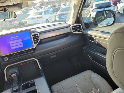 2024 Toyota Tundra 4WD SR5