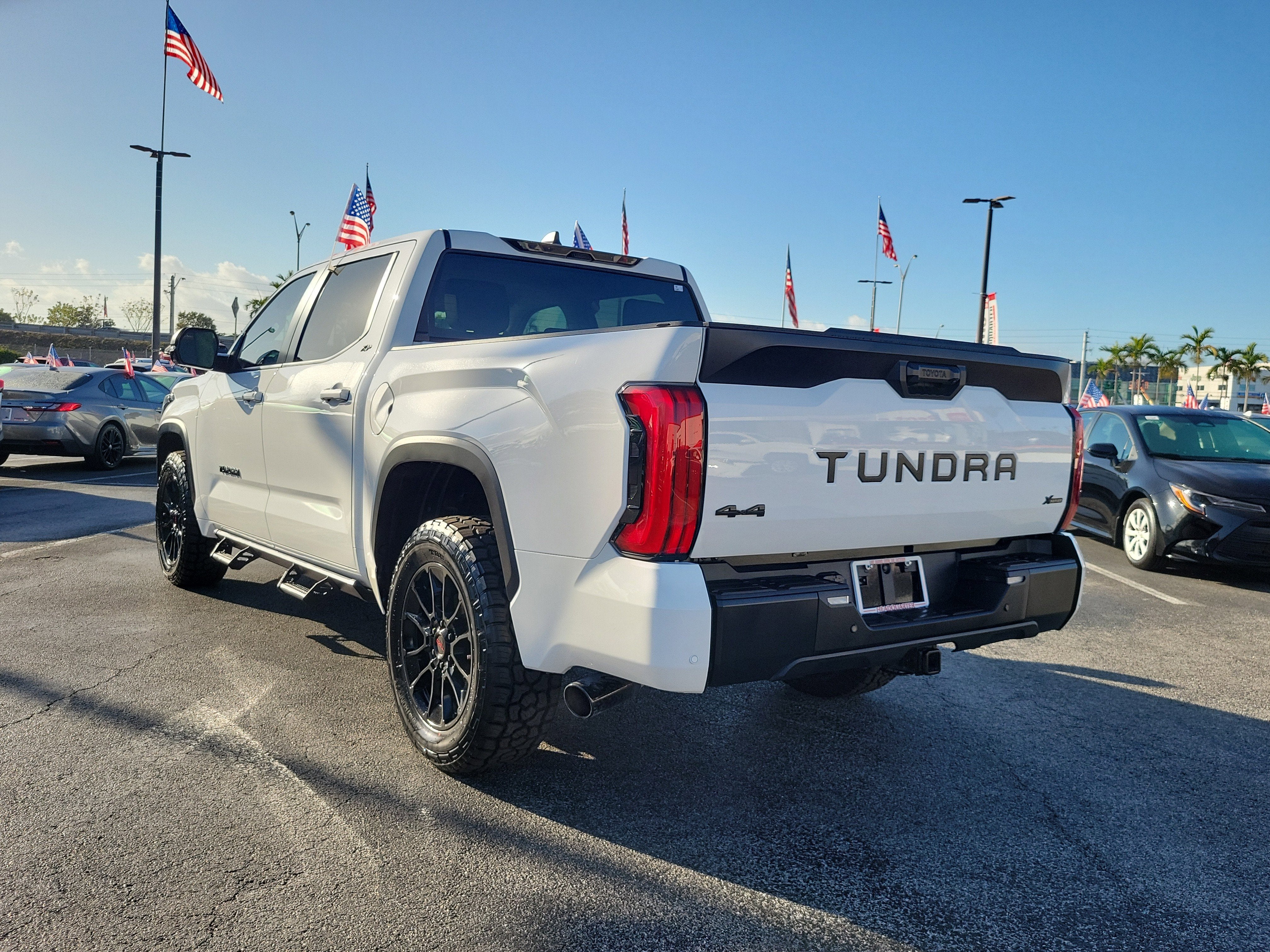 2024 Toyota Tundra 4WD SR5