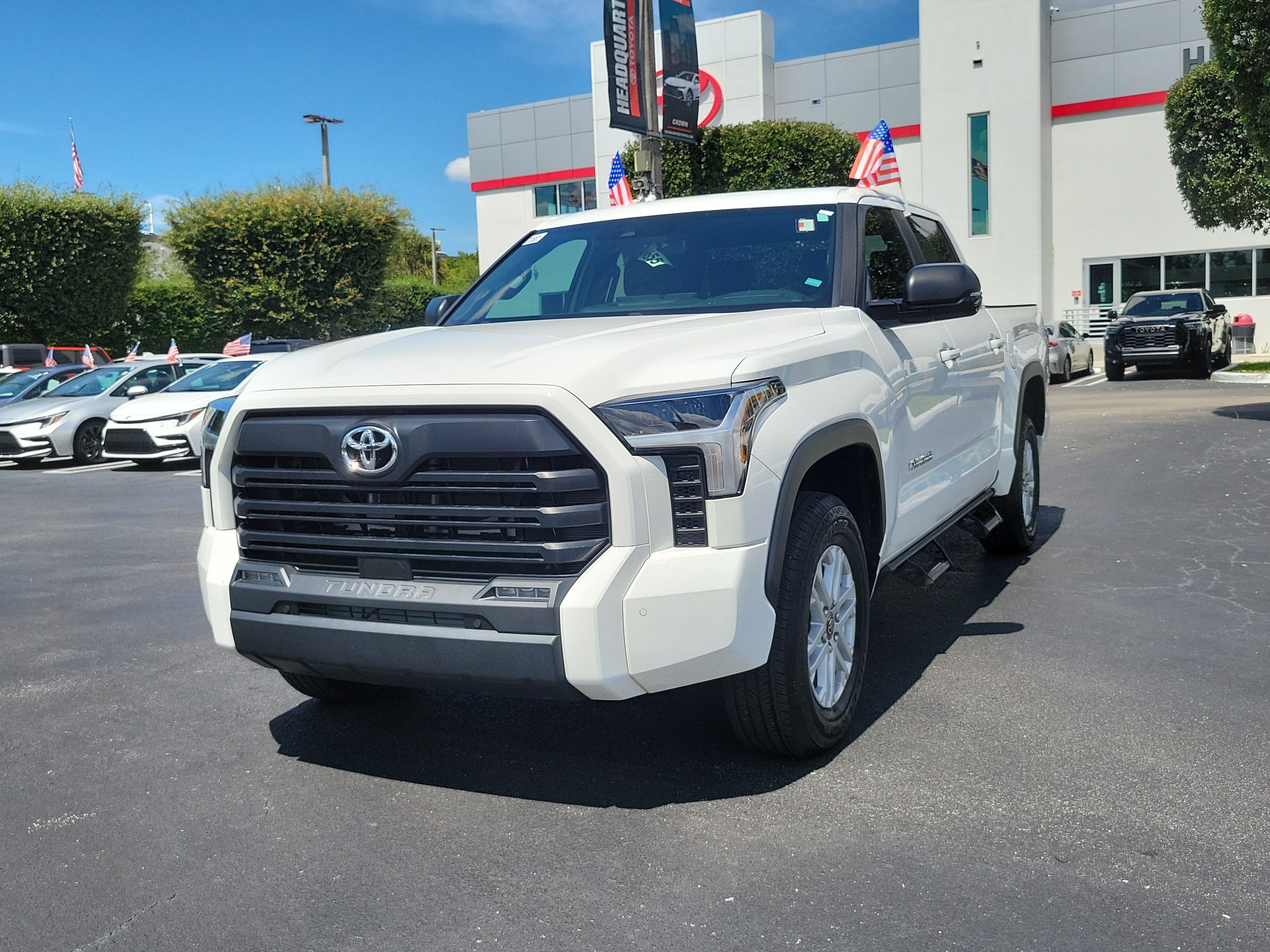 2025 Toyota Tundra 4WD SR5