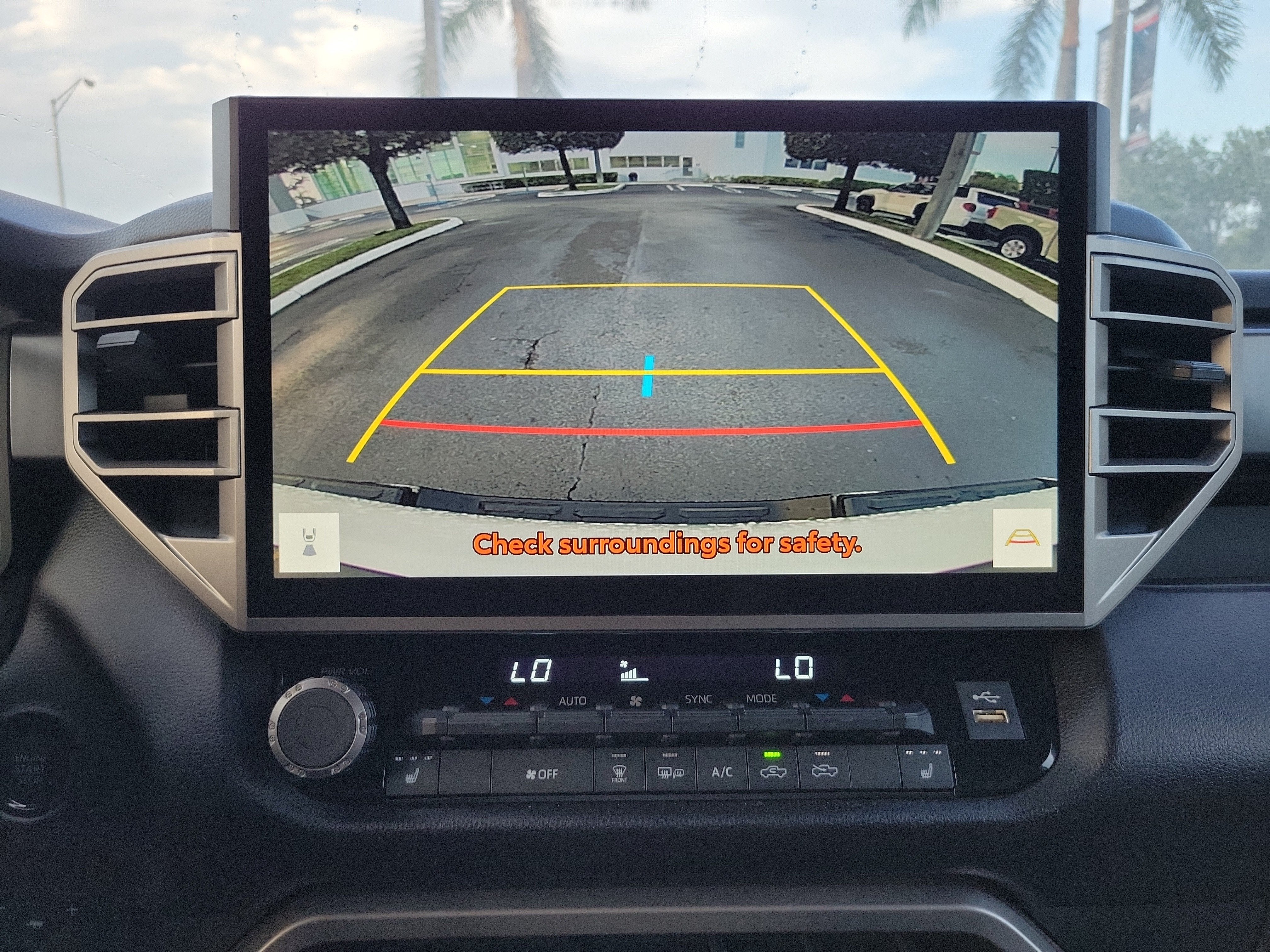 2025 Toyota Tundra 4WD SR5