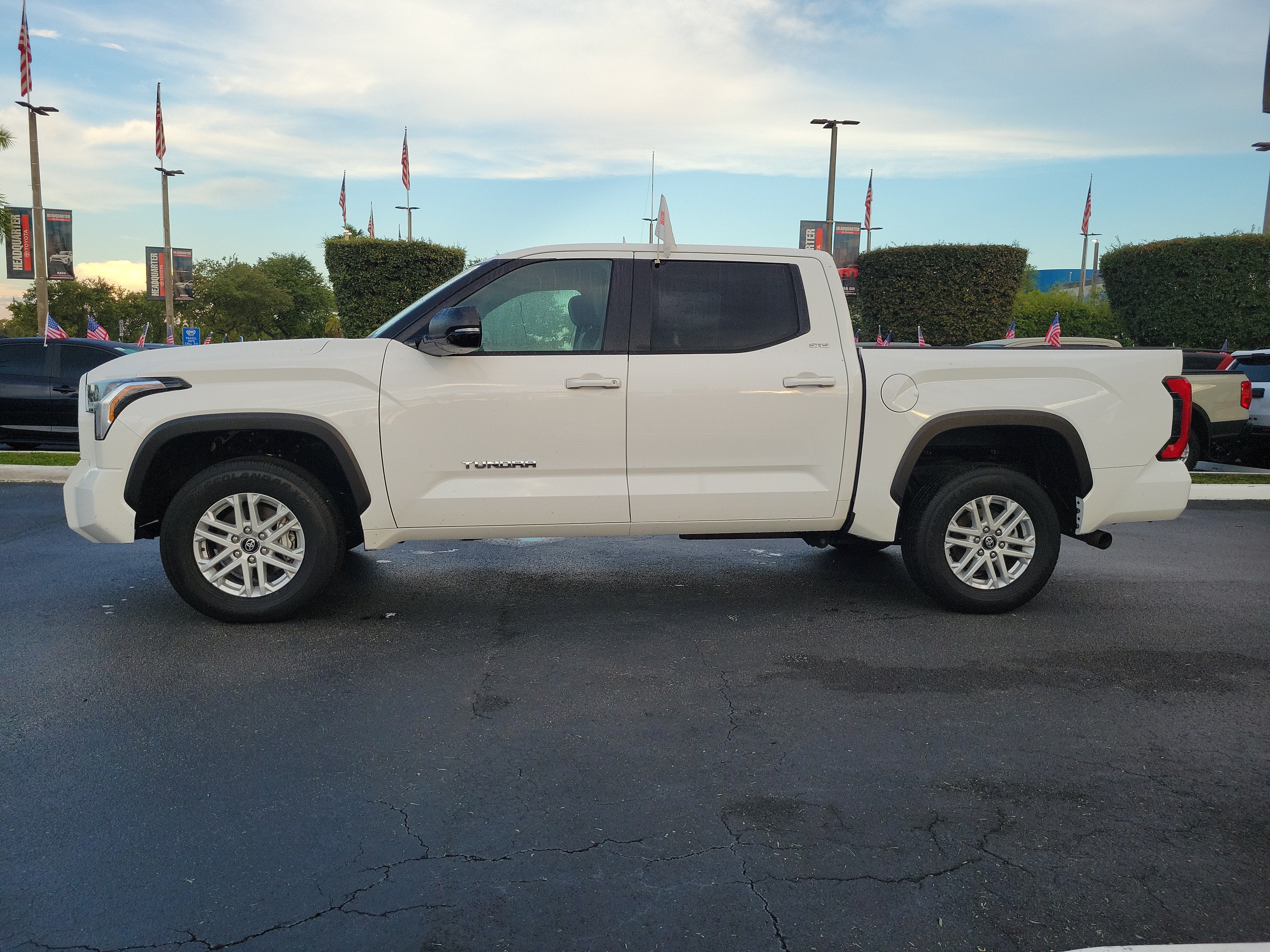 2025 Toyota Tundra 4WD SR5