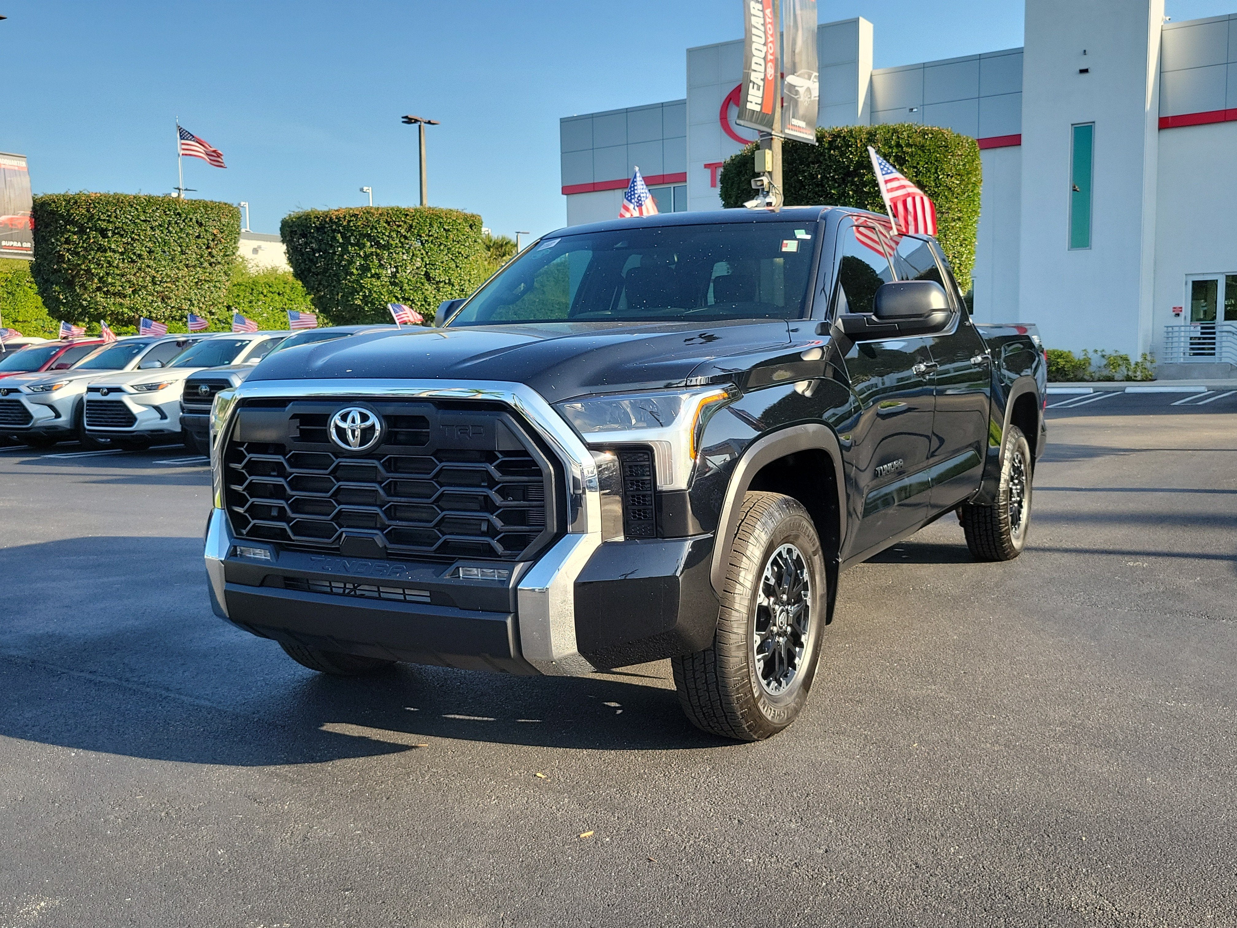 2025 Toyota Tundra 4WD SR5