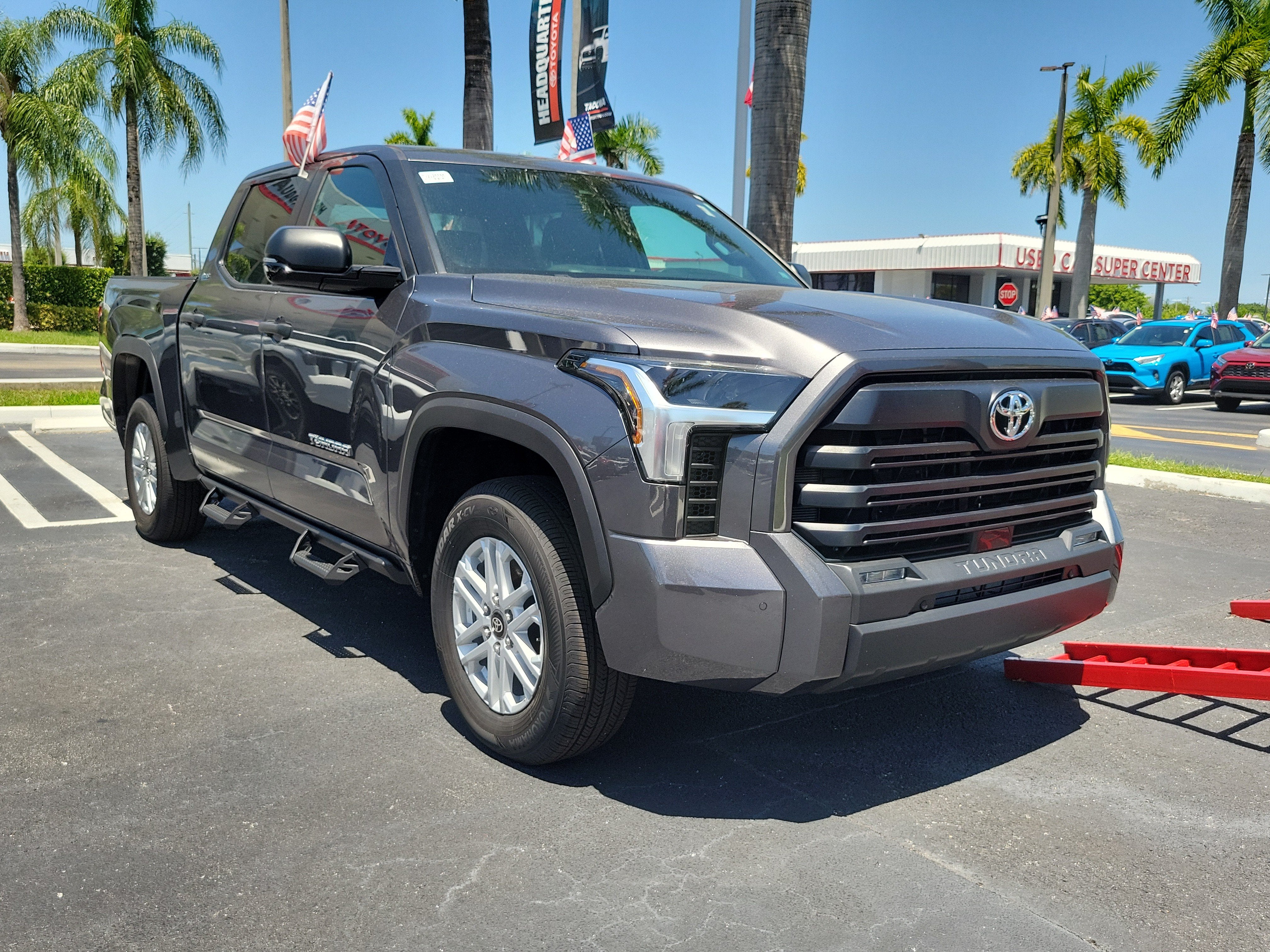 2025 Toyota Tundra 4WD SR5