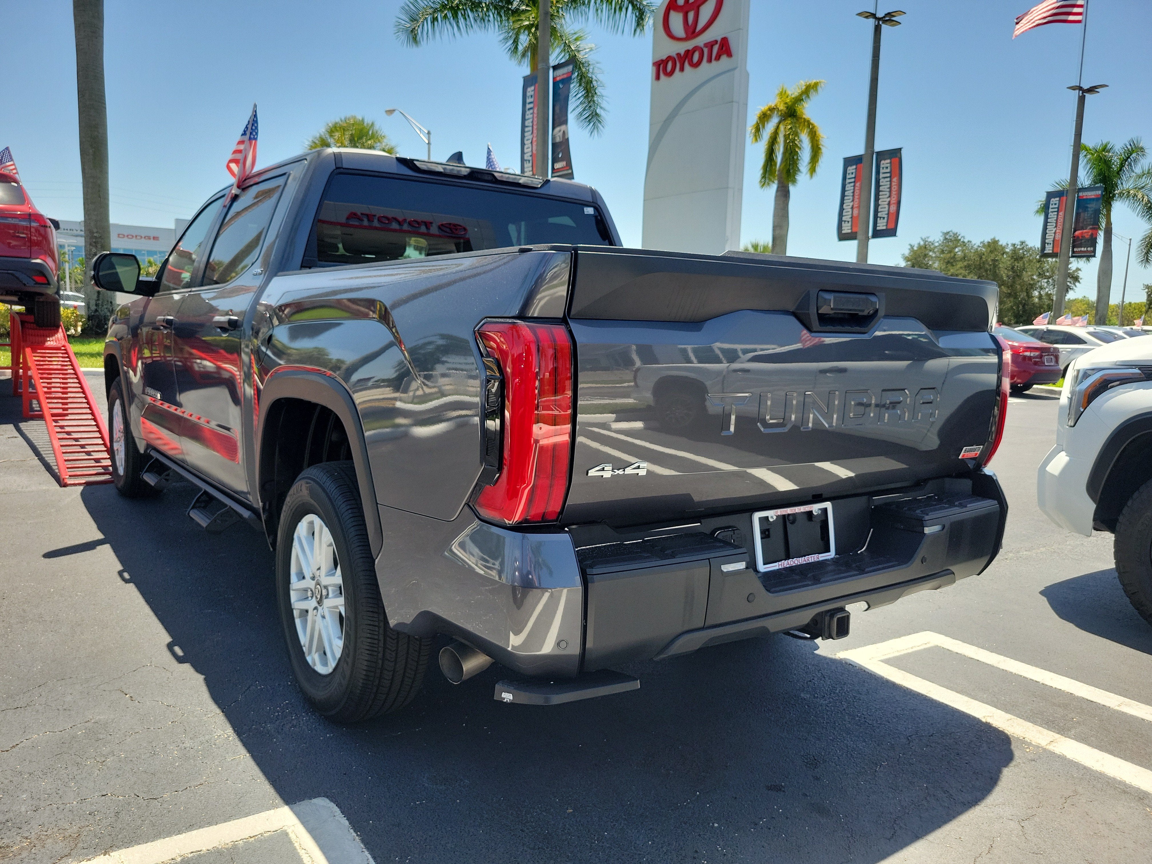 2025 Toyota Tundra 4WD SR5