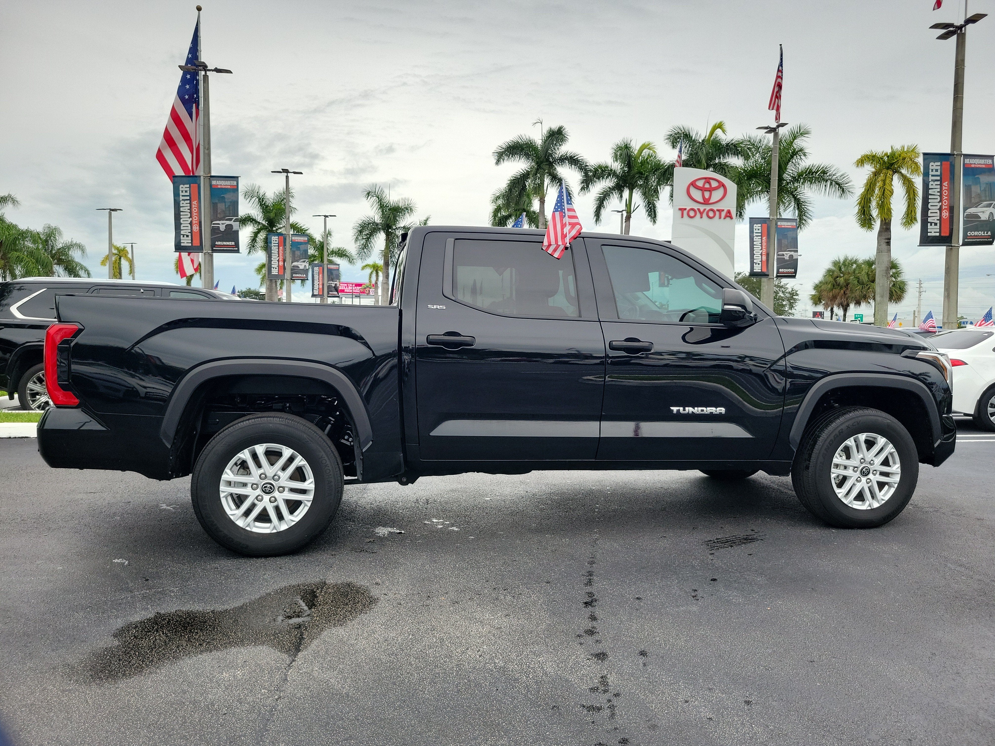 2024 Toyota Tundra 4WD SR5