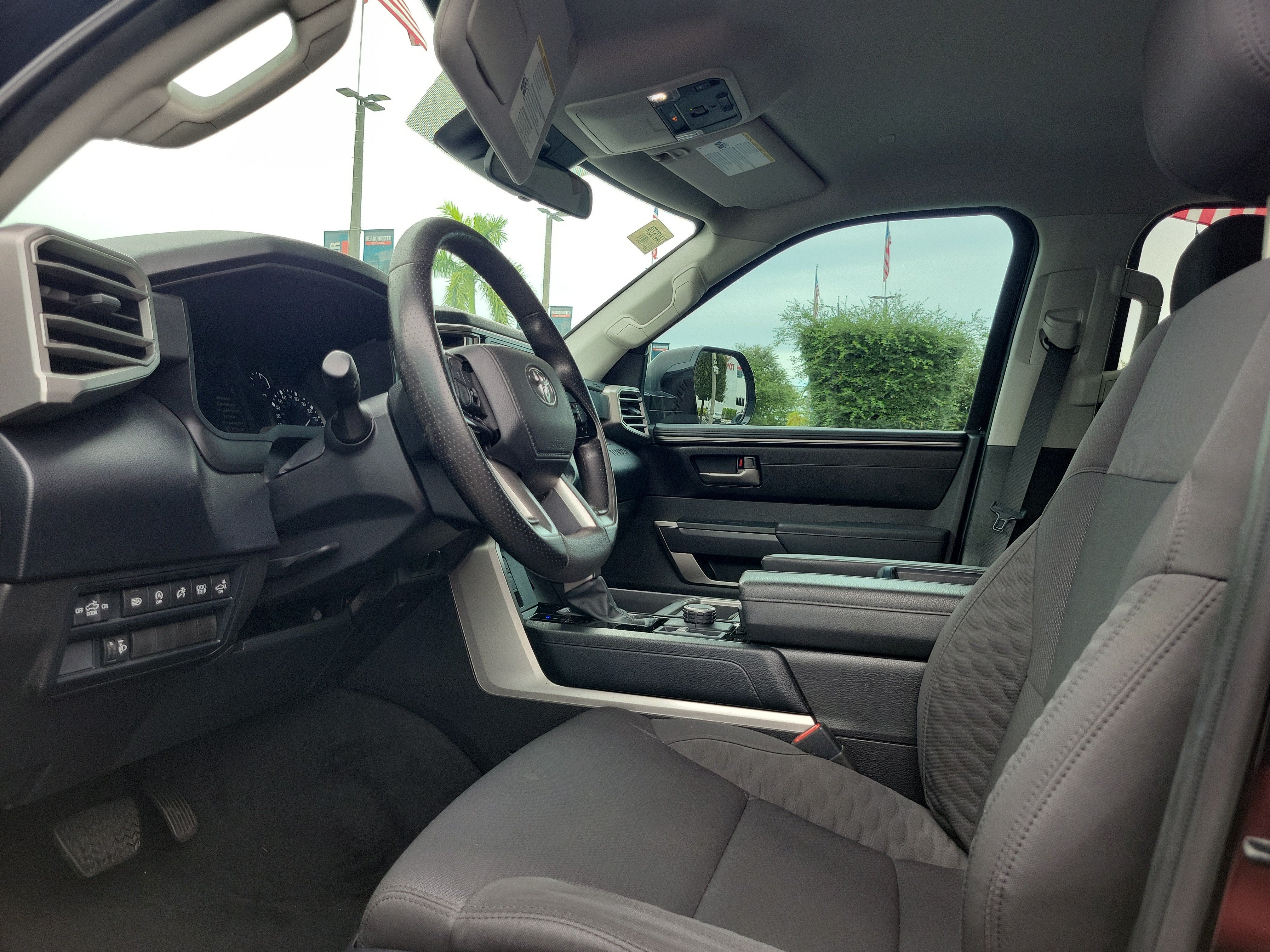 2024 Toyota Tundra 4WD SR5