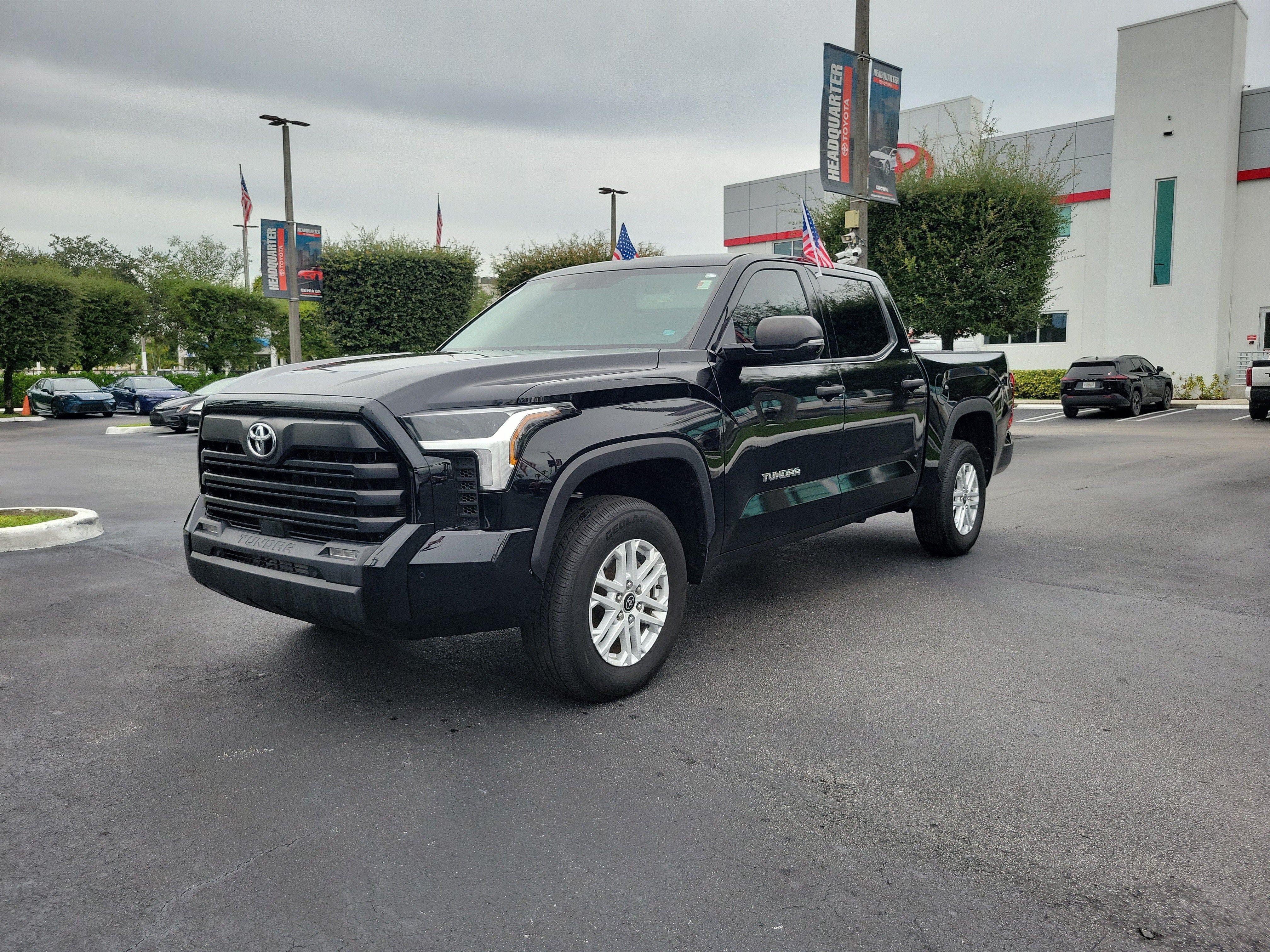2024 Toyota Tundra 4WD SR5