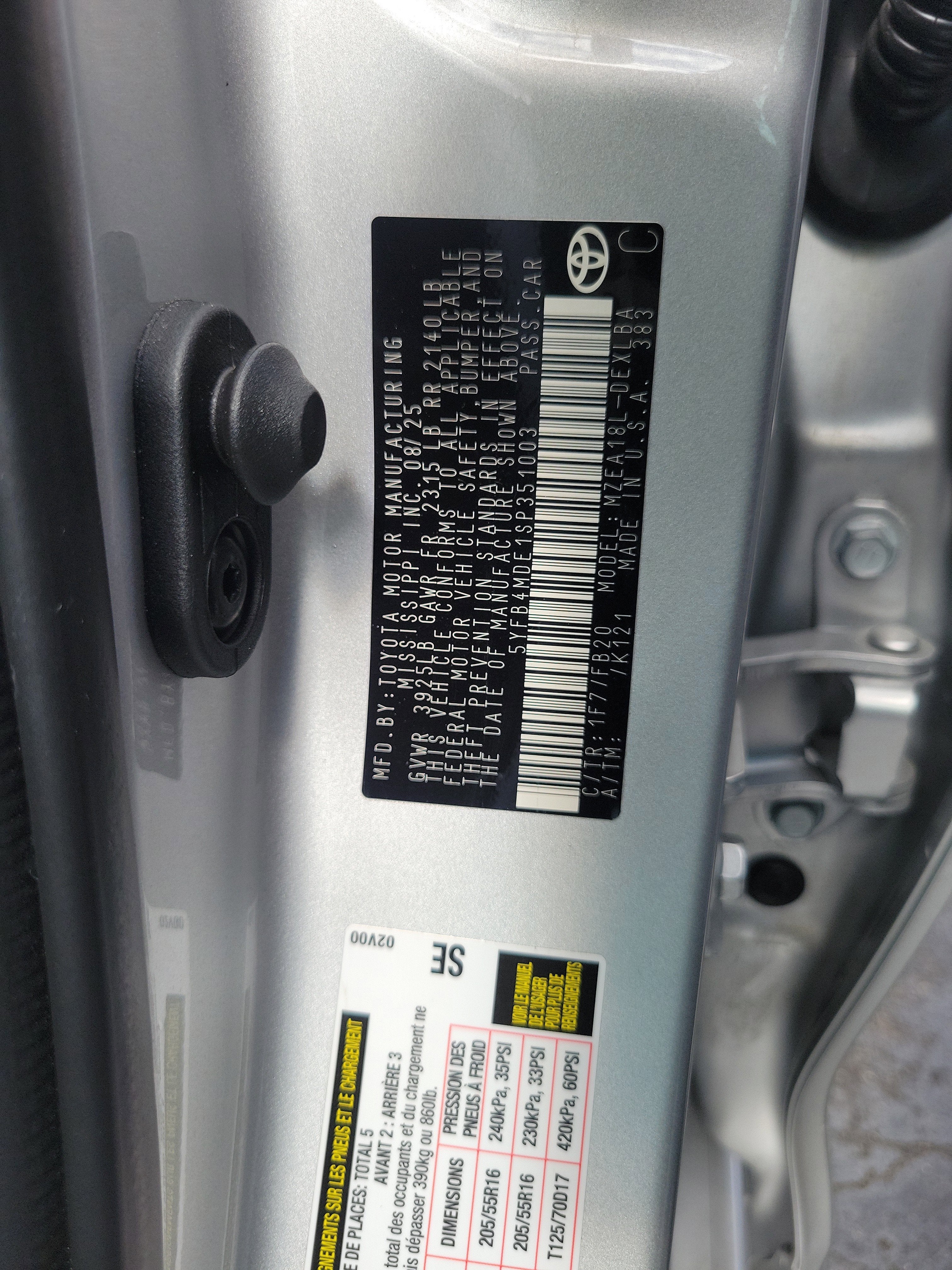 2025 Toyota Corolla LE