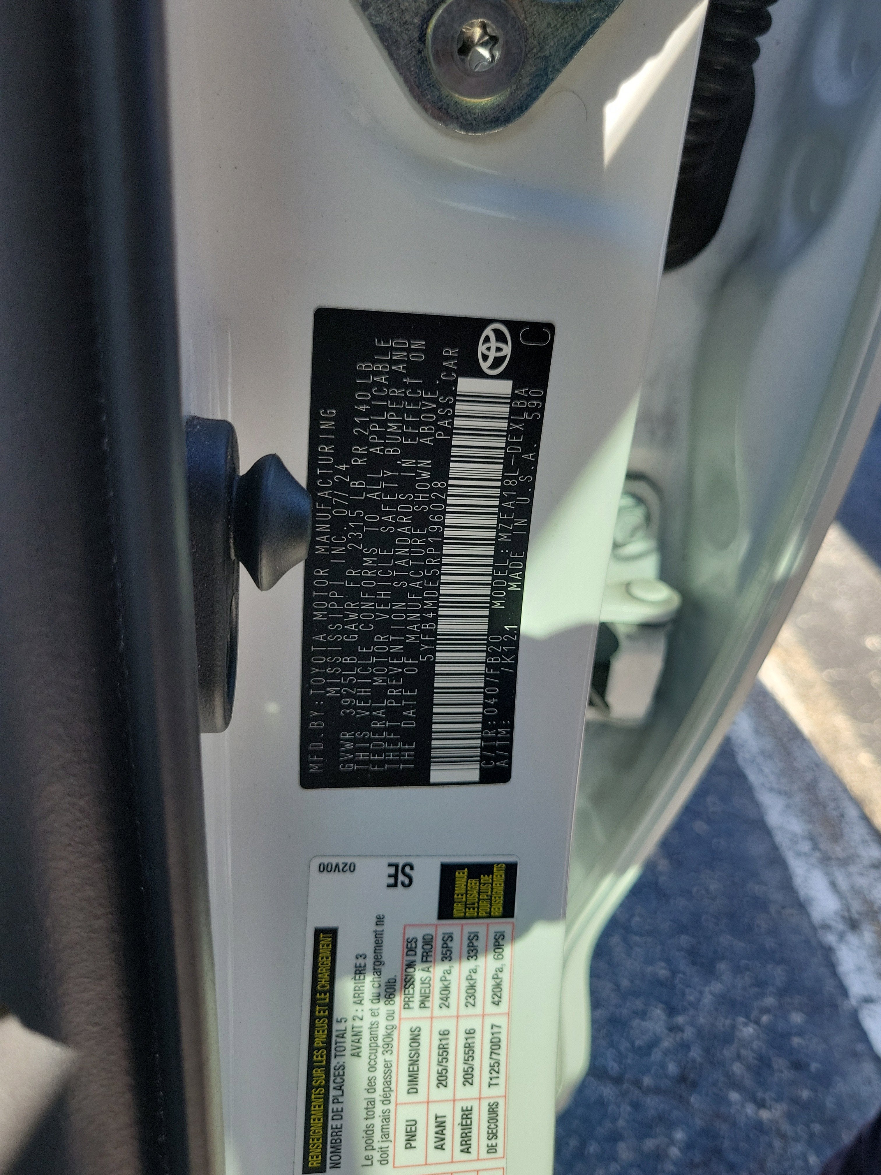 2024 Toyota Corolla LE