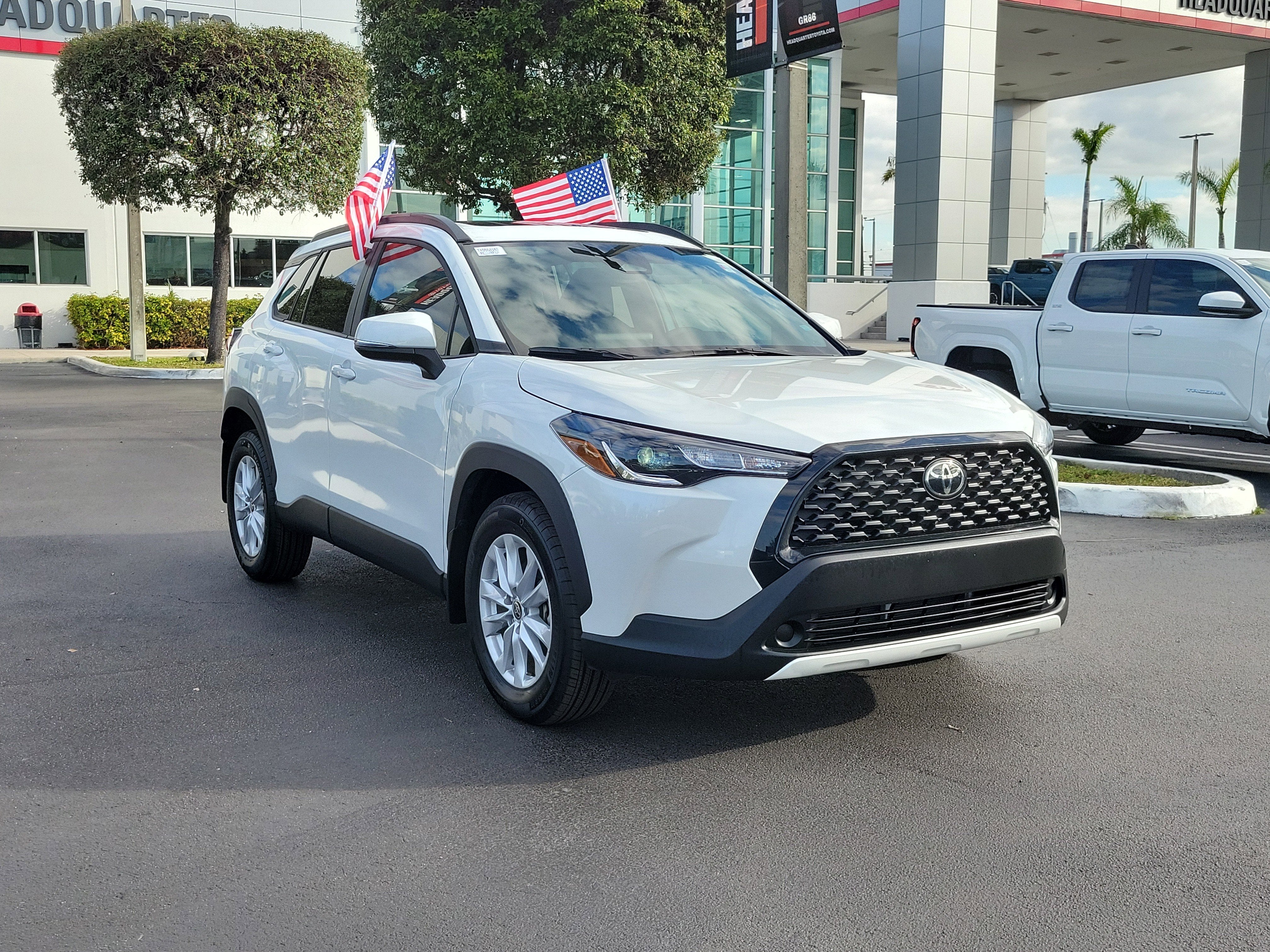 2024 Toyota Corolla Cross LE