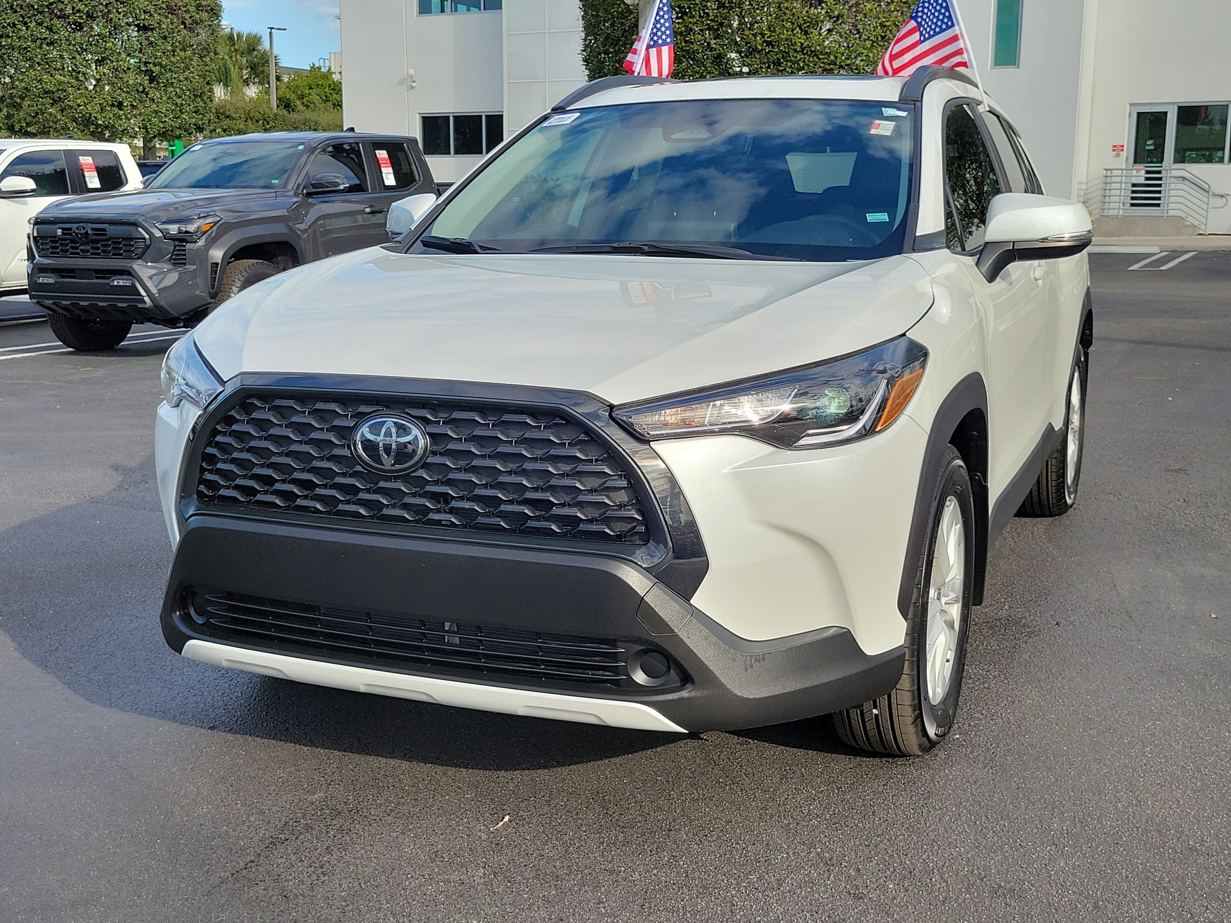 2024 Toyota Corolla Cross LE