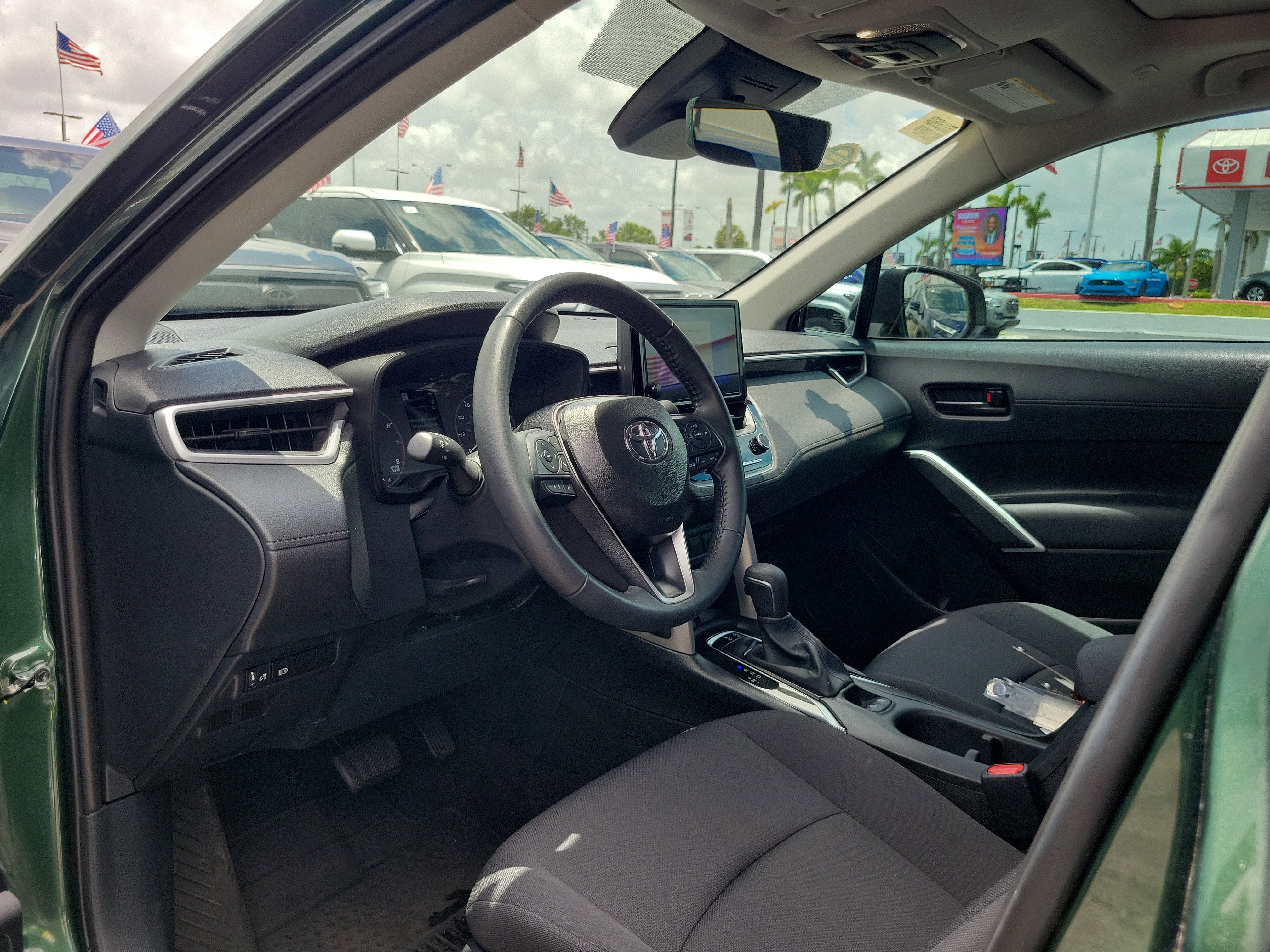 2025 Toyota Corolla Cross LE