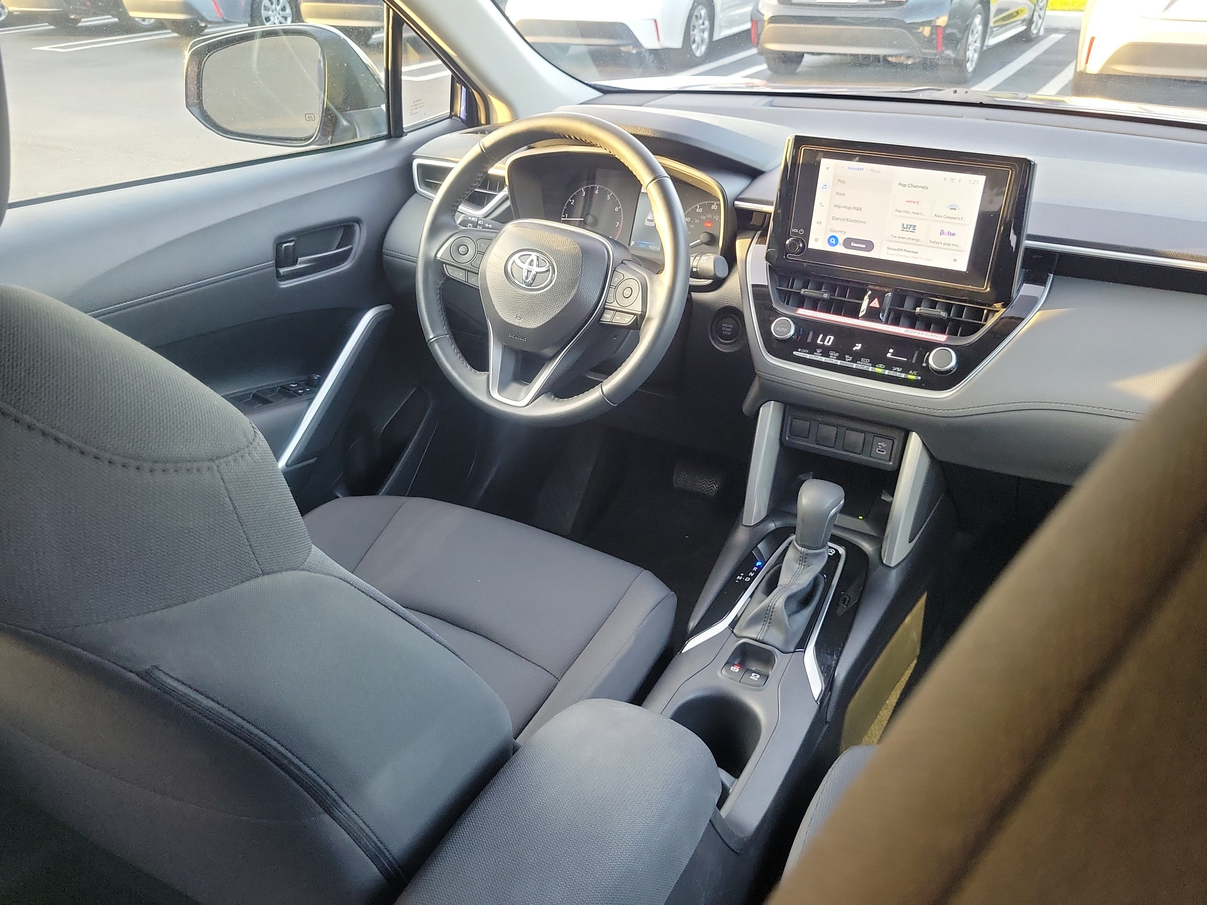 2025 Toyota Corolla Cross LE