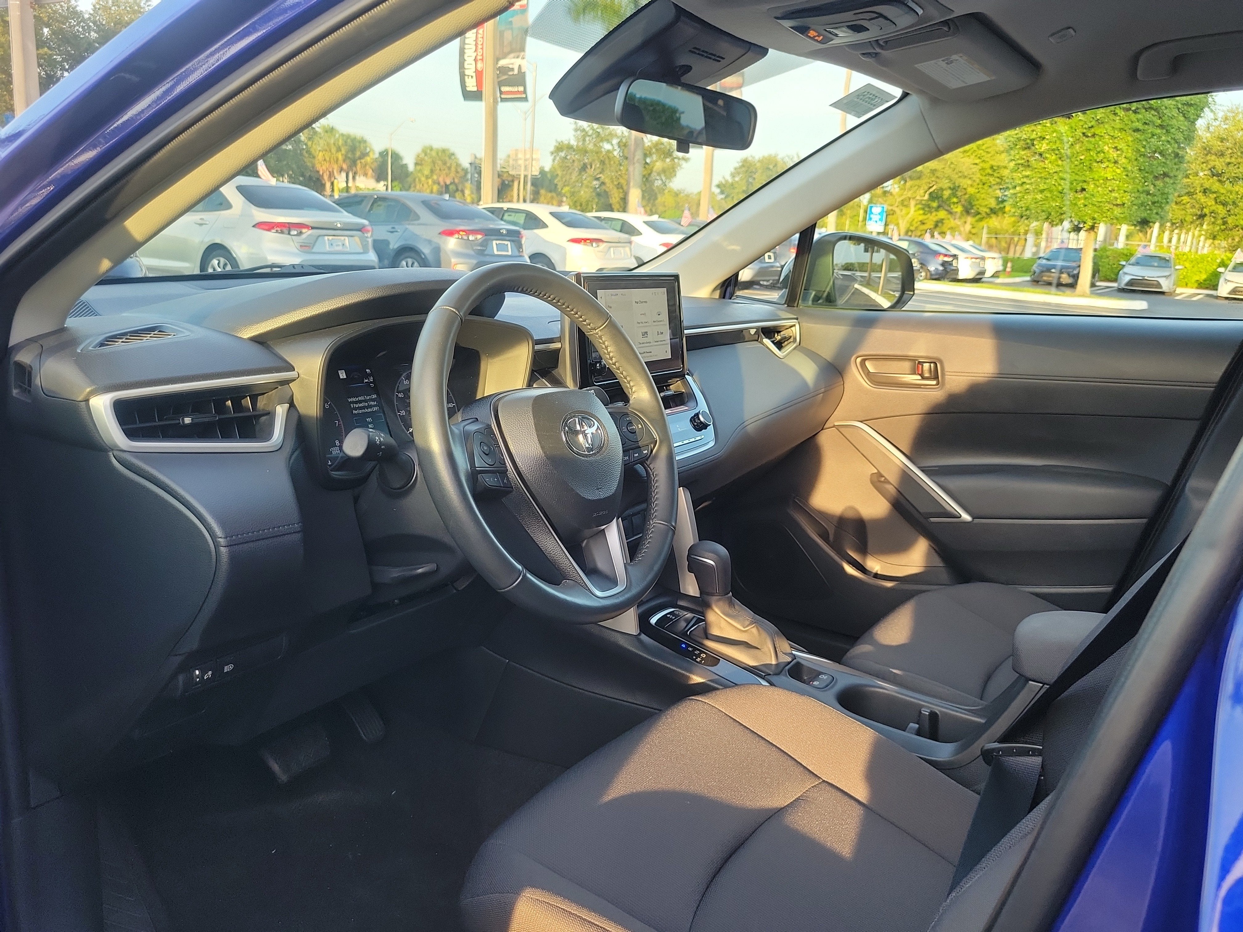 2025 Toyota Corolla Cross LE