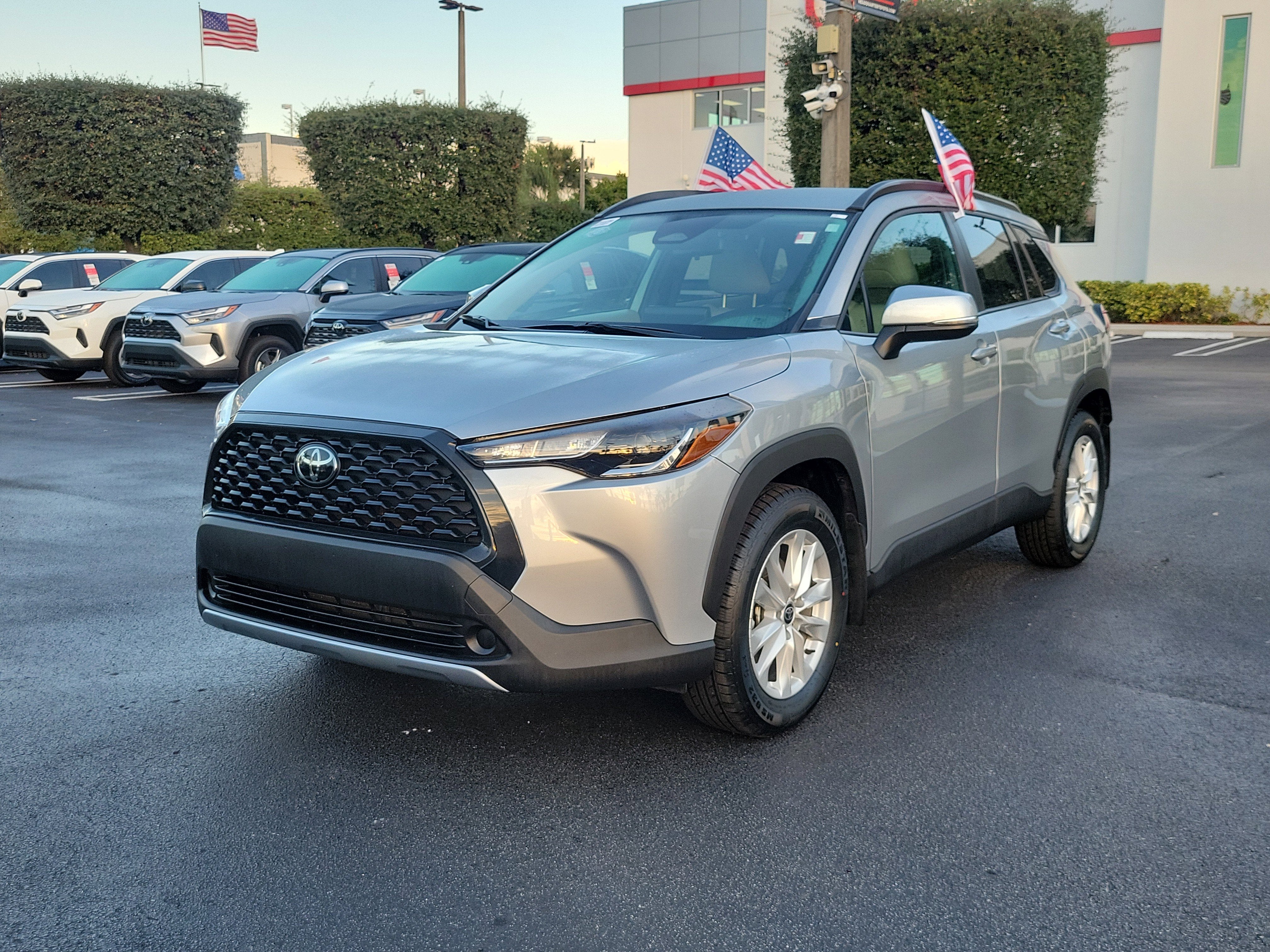 2023 Toyota Corolla Cross LE